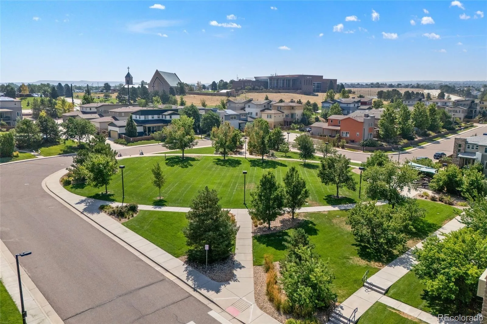 3335 Cranston Circle Littleton CO 80126 | MLS #REC8276484 08072026170050 1600 47