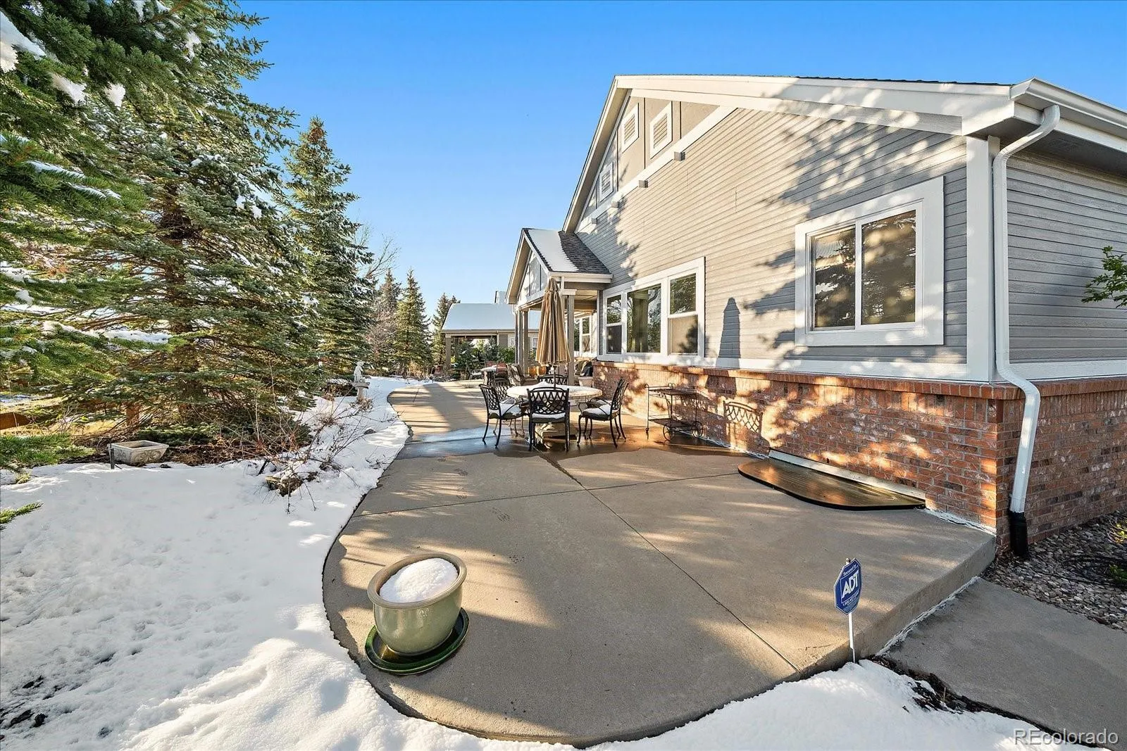 8251 S Quatar Circle Aurora CO 80016 MLS #REC8277083 05132026015211 1600 37
