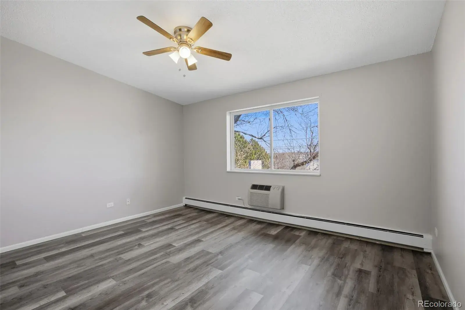 495 S Dayton Street #1D Denver CO 80247 MLS #REC8277089 02272026154032 1600 20