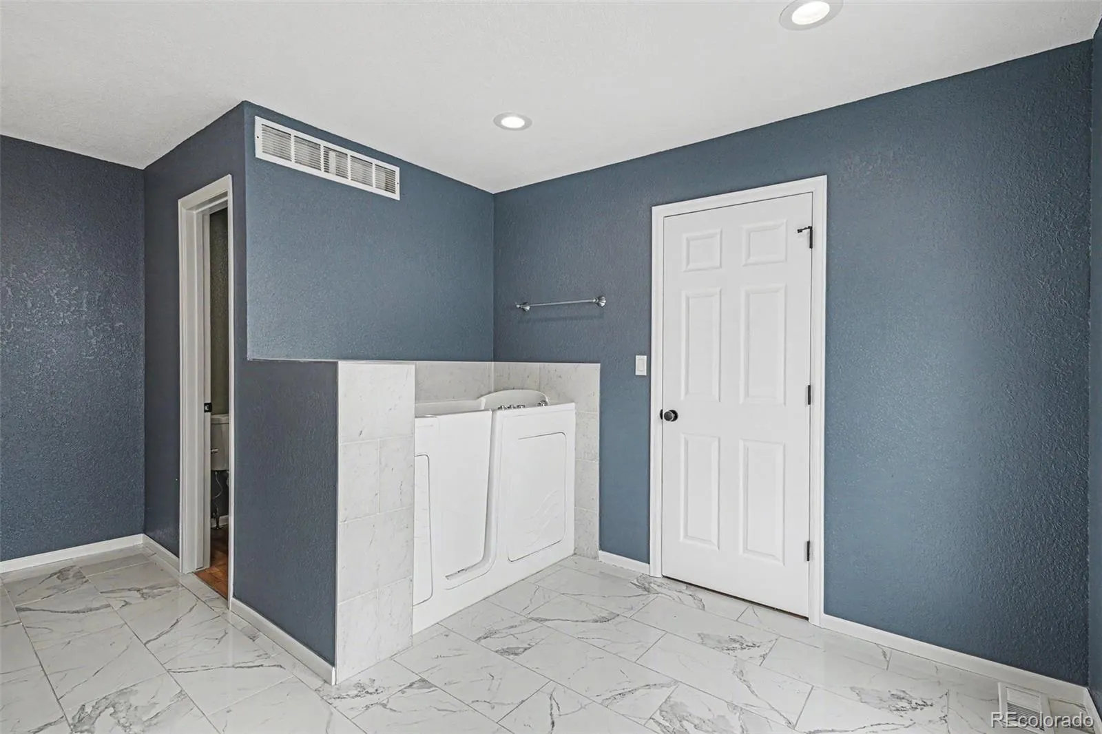20734 E 49th Avenue Denver CO 80249 MLS #REC8277521 05092026030649 1600 12