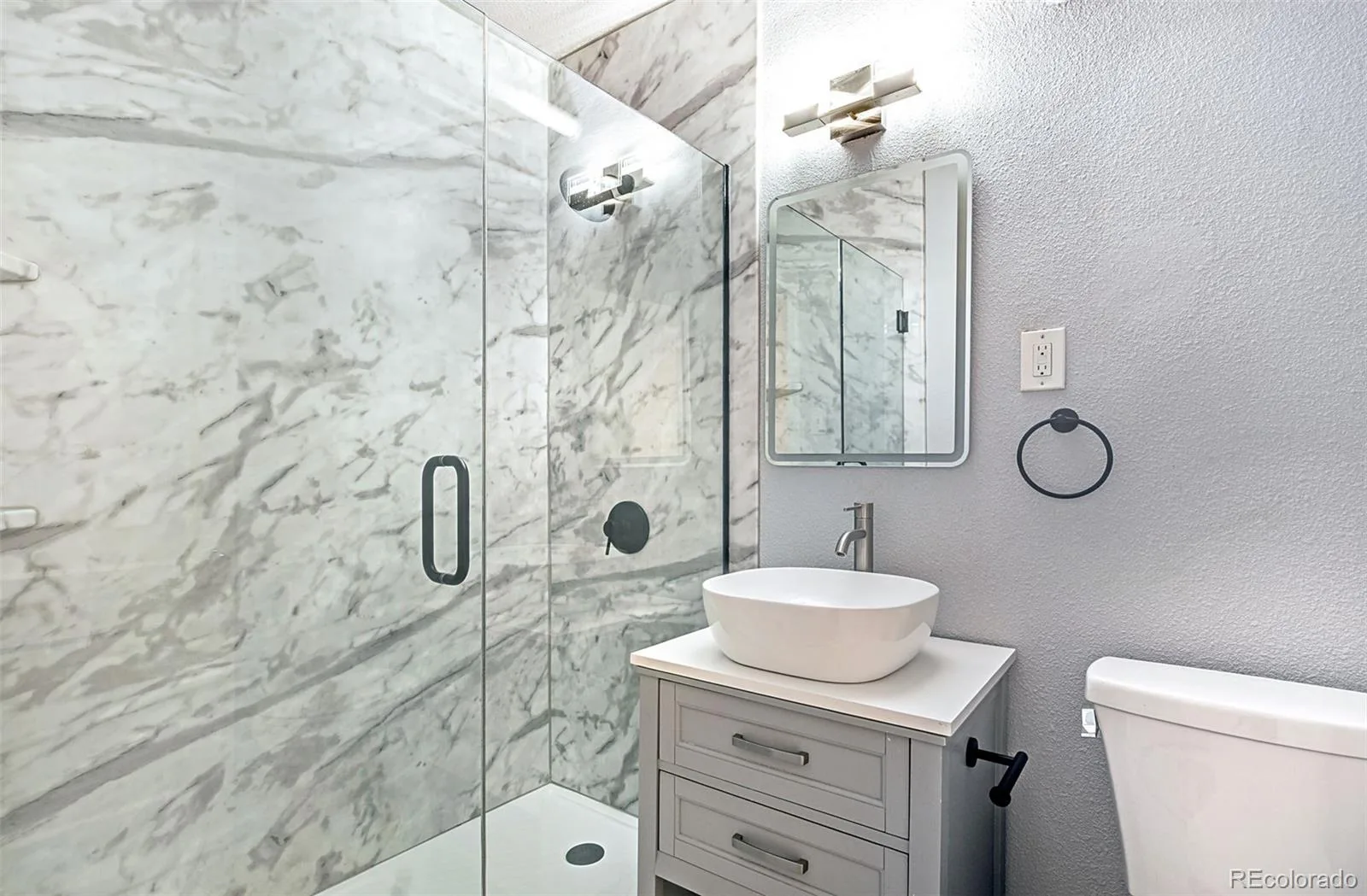 963 N Logan Street #23 Denver CO 80203 MLS #REC8278557 05302026000345 1600 13