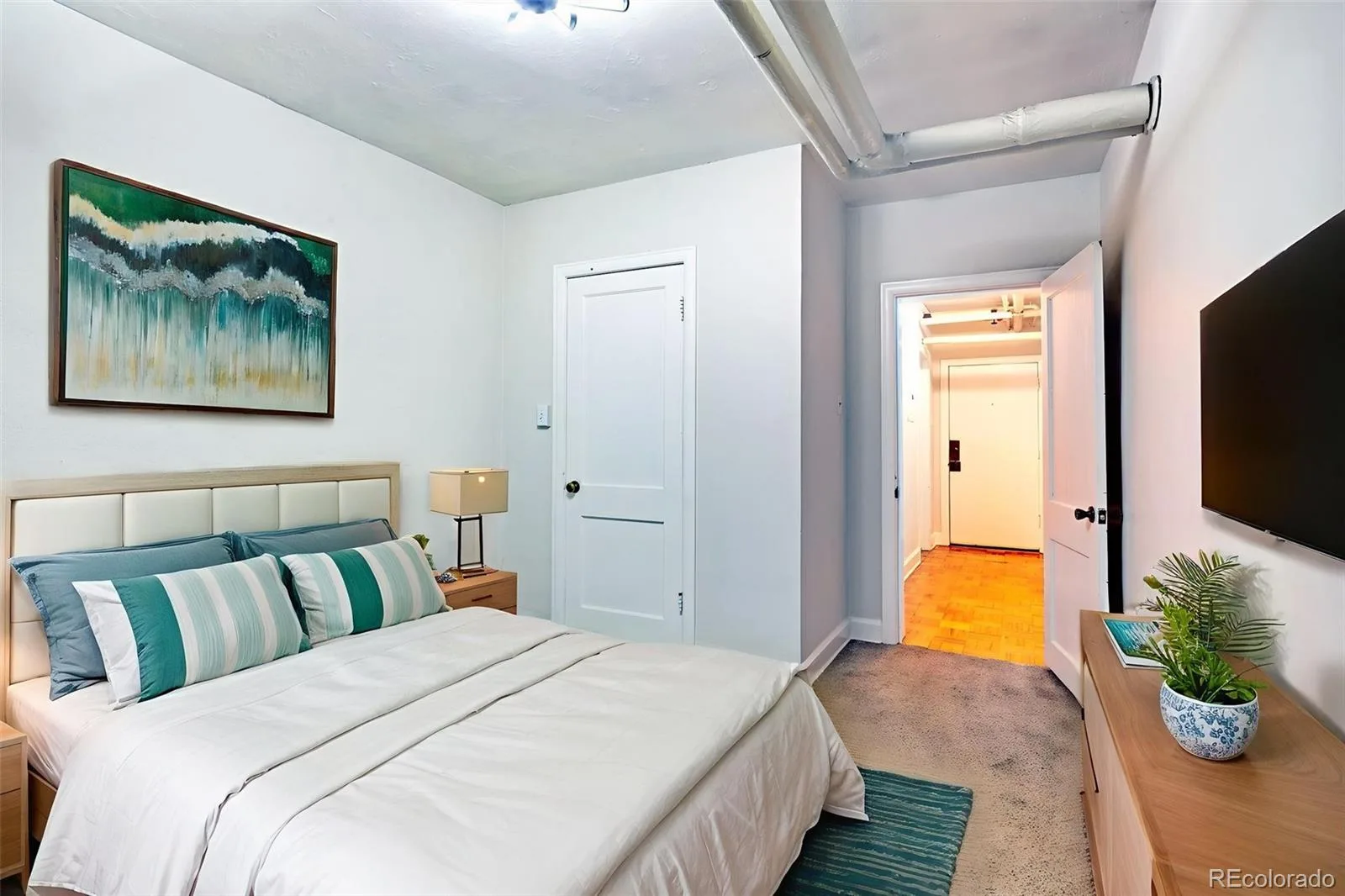 963 N Logan Street #23 Denver CO 80203 MLS #REC8278557 05302026000345 1600 6