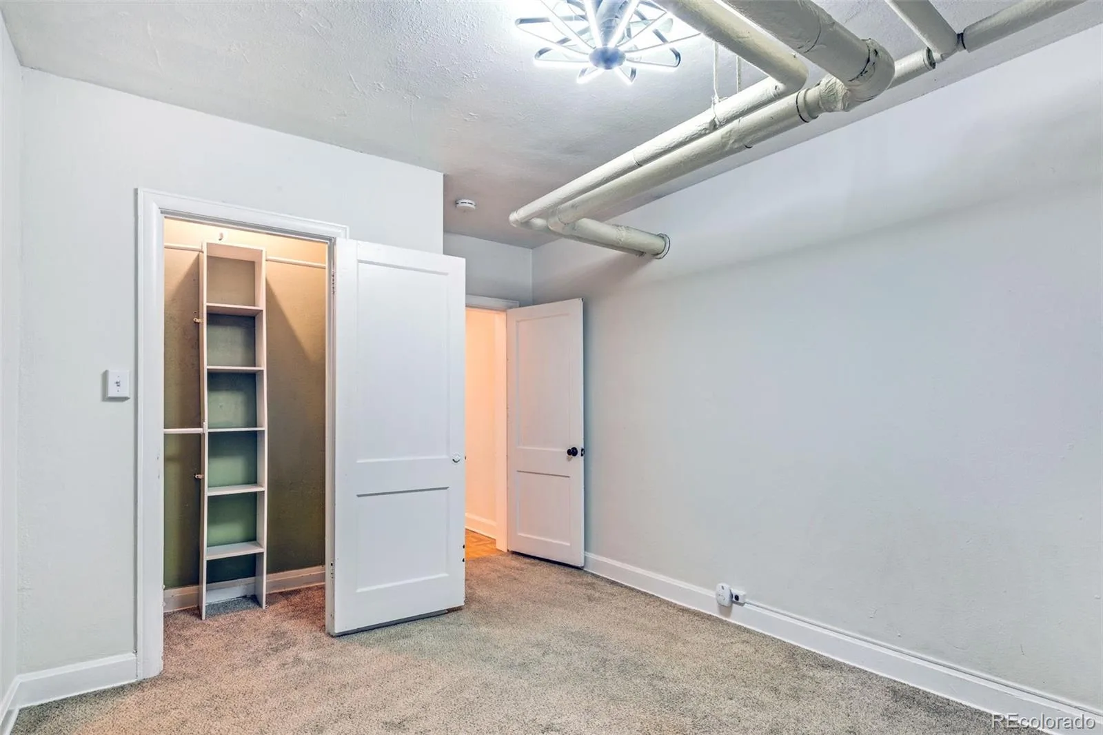 963 N Logan Street #23 Denver CO 80203 MLS #REC8278557 05302026000345 1600 8