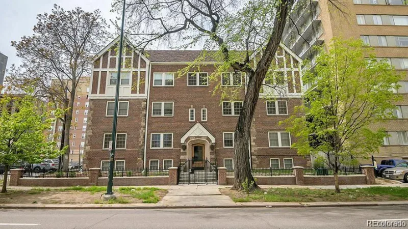 963 N Logan Street #23 Denver CO 80203 MLS #REC8278557 05302026000345 800 0