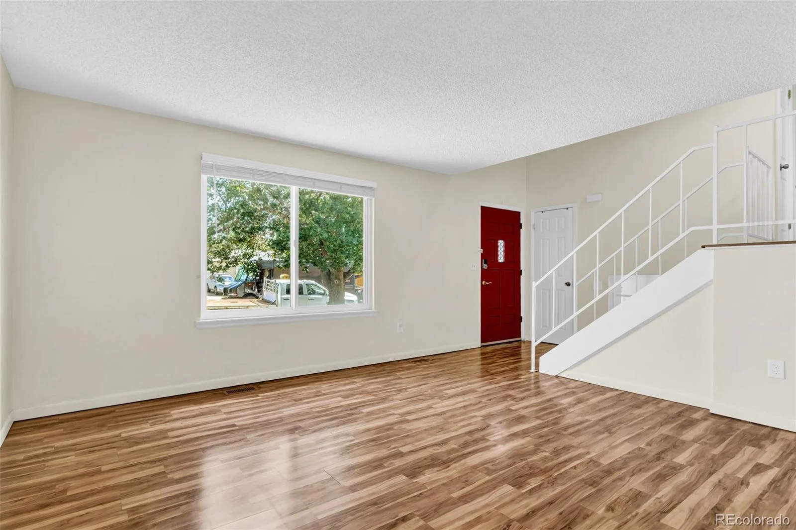 16219 E Linvale Avenue Aurora CO 80013 | MLS #REC8279389 07172026172620 1600 3