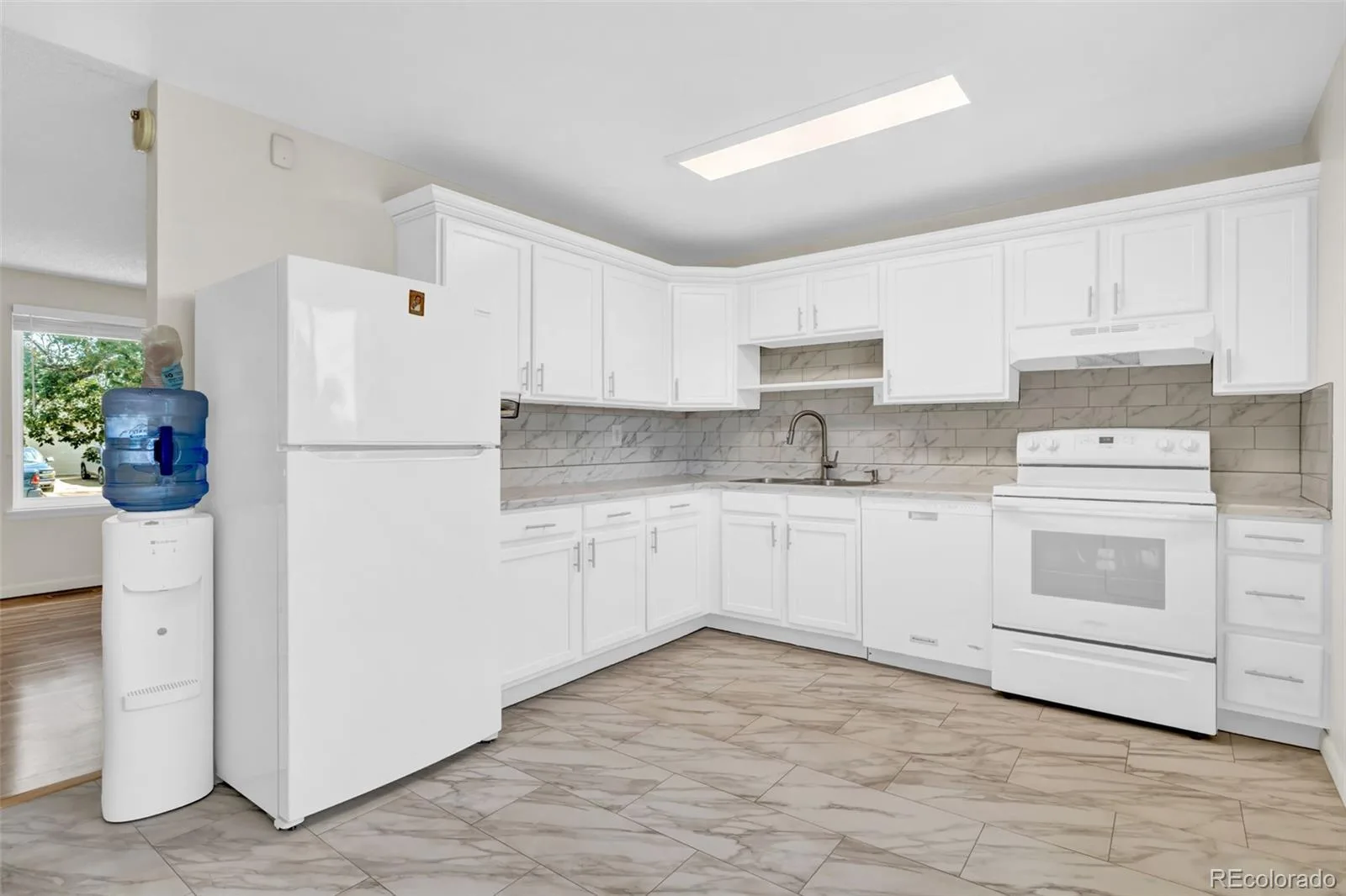 16219 E Linvale Avenue Aurora CO 80013 | MLS #REC8279389 07172026172620 1600 5