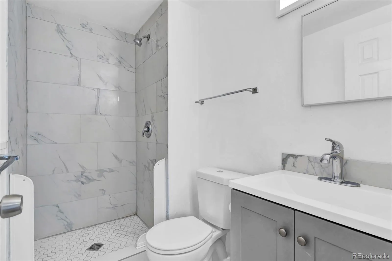 16219 E Linvale Avenue Aurora CO 80013 | MLS #REC8279389 07172026172620 1600 9