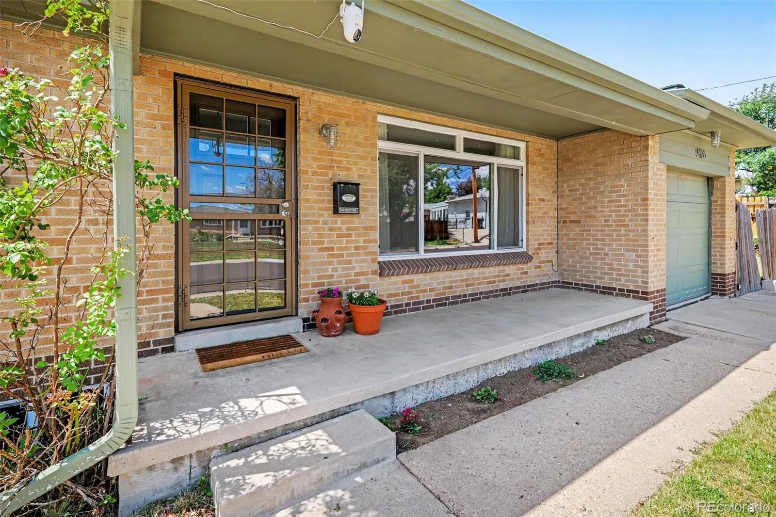 6120 W Arkansas Avenue Denver CO 80232 MLS #REC8279795 06292026230646 1600 37