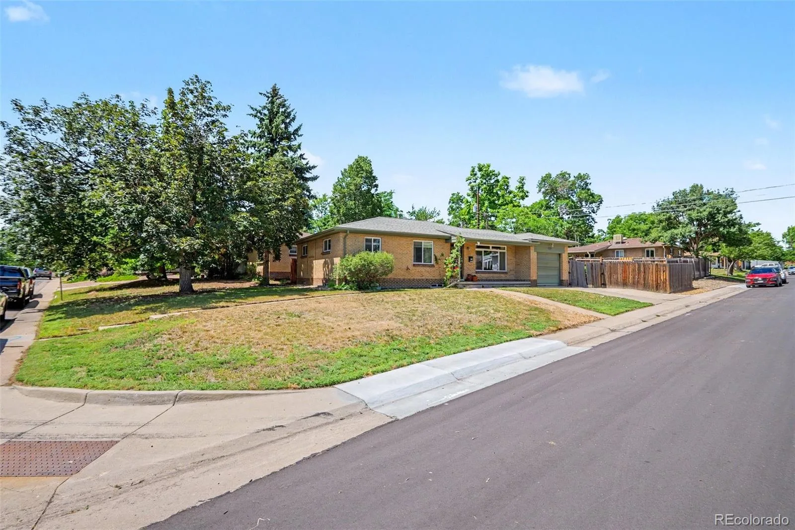 6120 W Arkansas Avenue Denver CO 80232 MLS #REC8279795 06292026230646 1600 40
