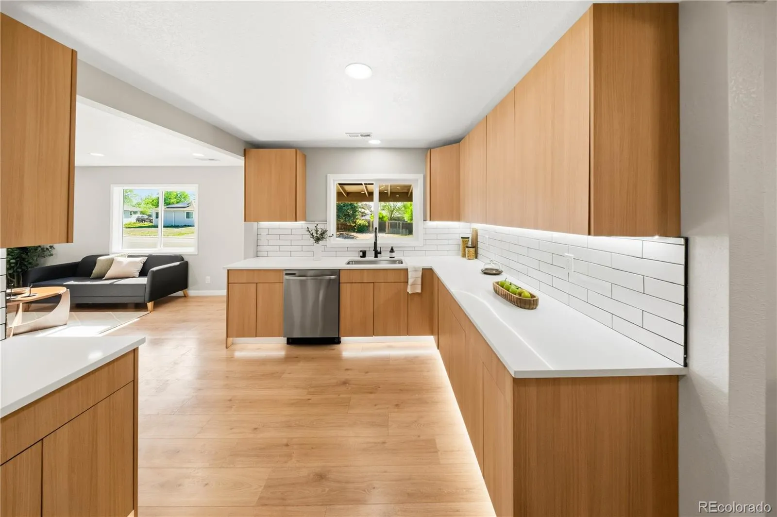 893 S Tejon Street Denver CO 80223 MLS #REC8281567 04222026145004 1600 10