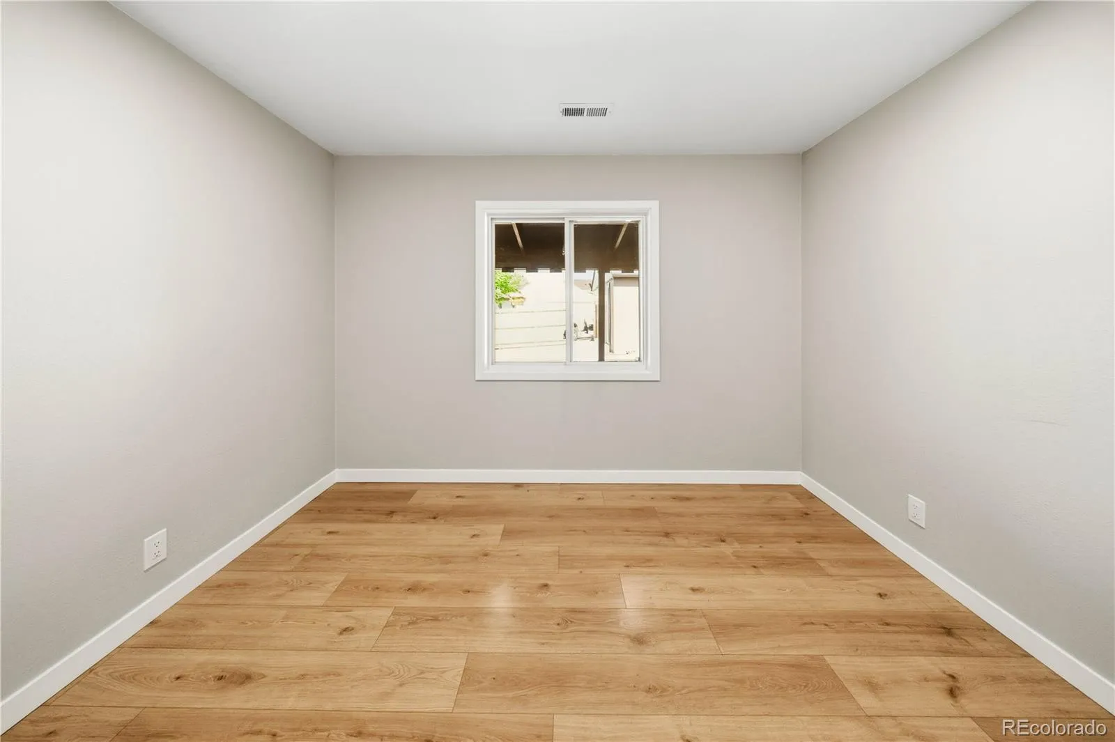 893 S Tejon Street Denver CO 80223 MLS #REC8281567 04222026145004 1600 19