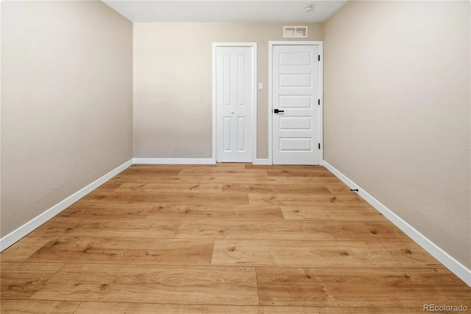 893 S Tejon Street Denver CO 80223 MLS #REC8281567 04222026145004 1600 24