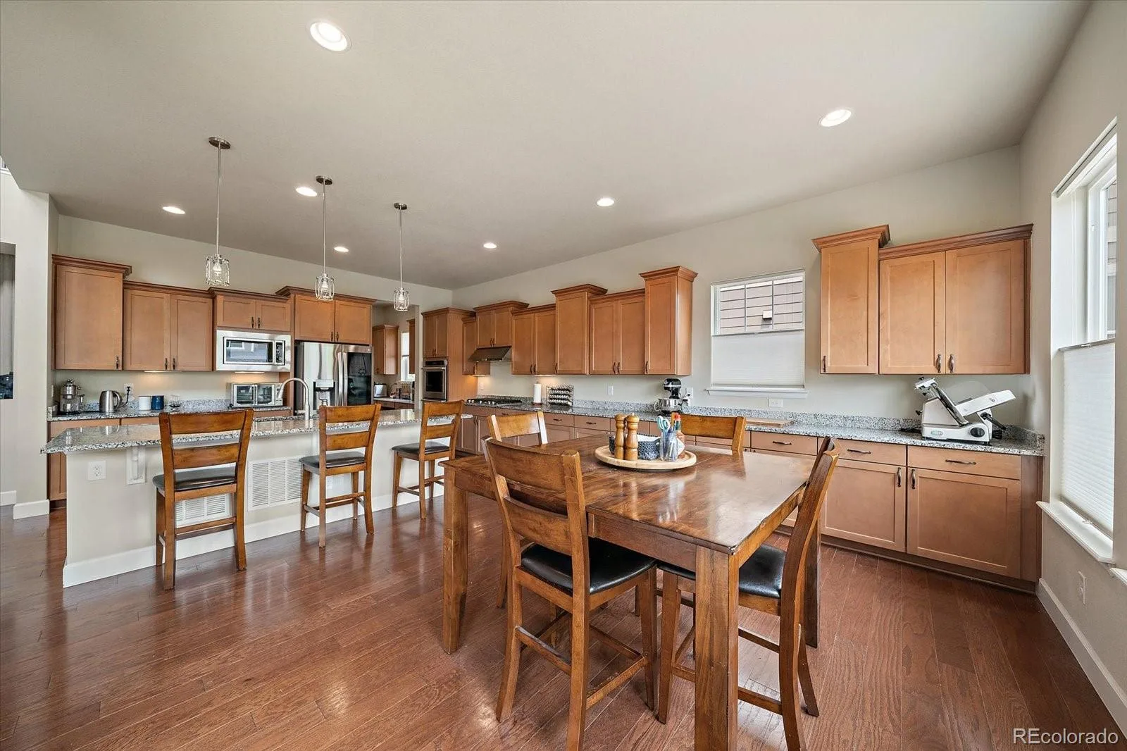 10260 Cosmopolitan Circle Parker CO 80134 MLS #REC8281841 08062026200723 1600 22