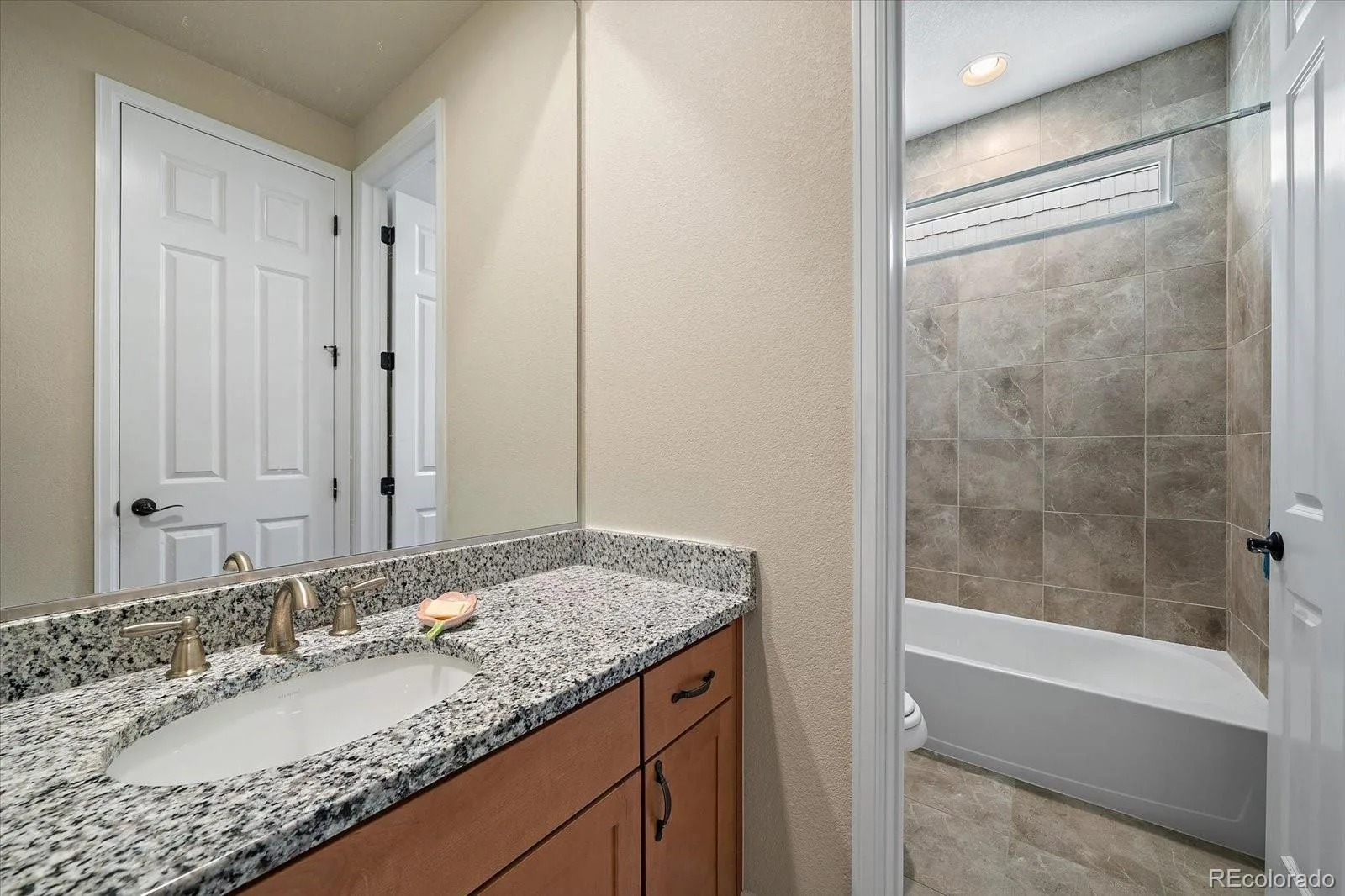 10260 Cosmopolitan Circle Parker CO 80134 MLS #REC8281841 08062026200723 1600 41