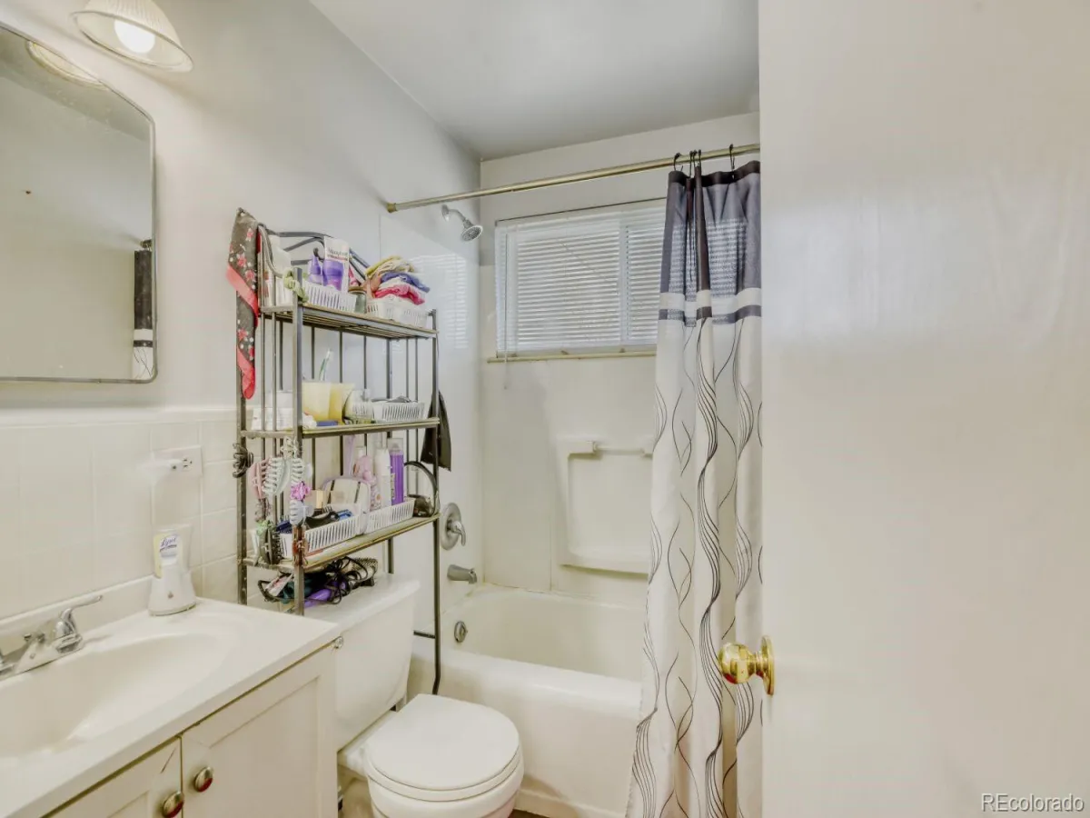 04162026163801 1200 21