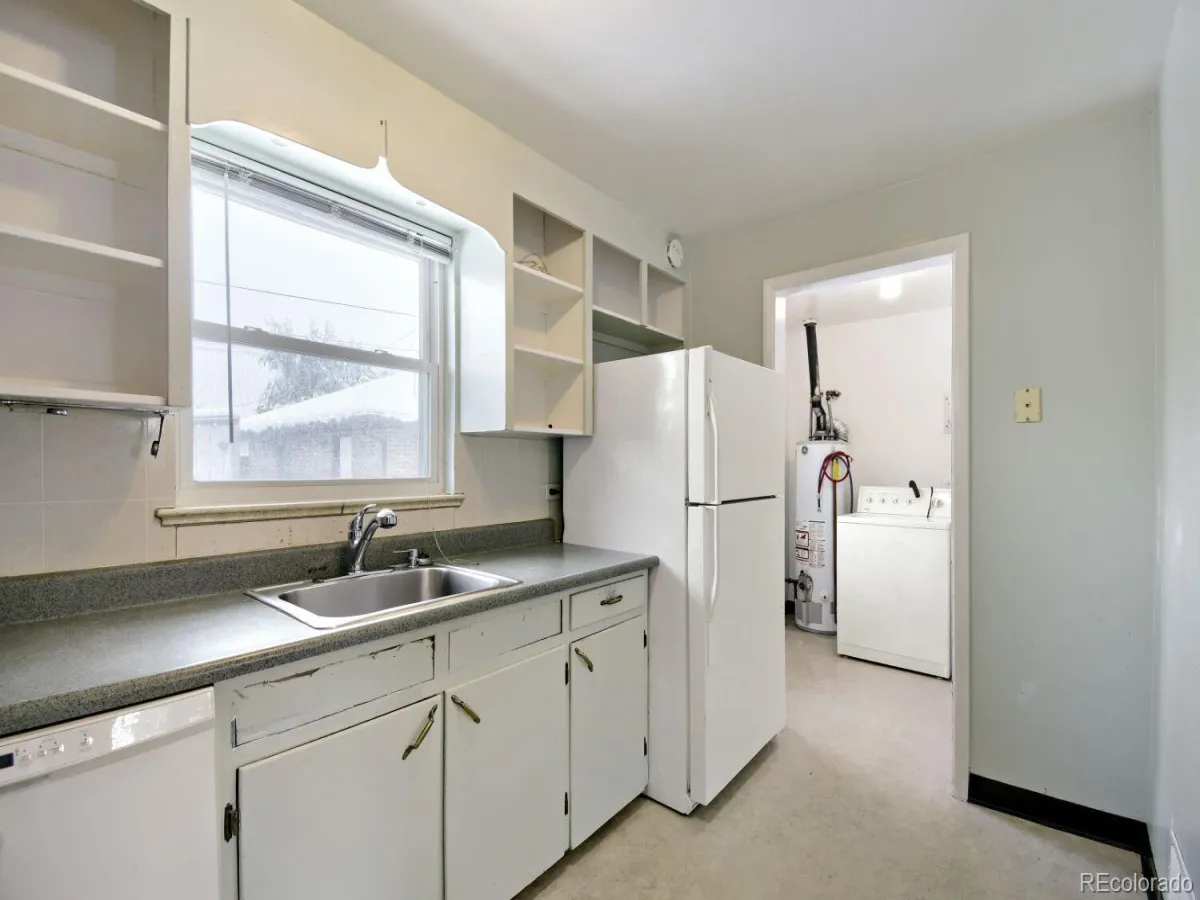 3532 Forest Street Denver CO 80207 MLS #REC8282763 05082026155546 1200 15