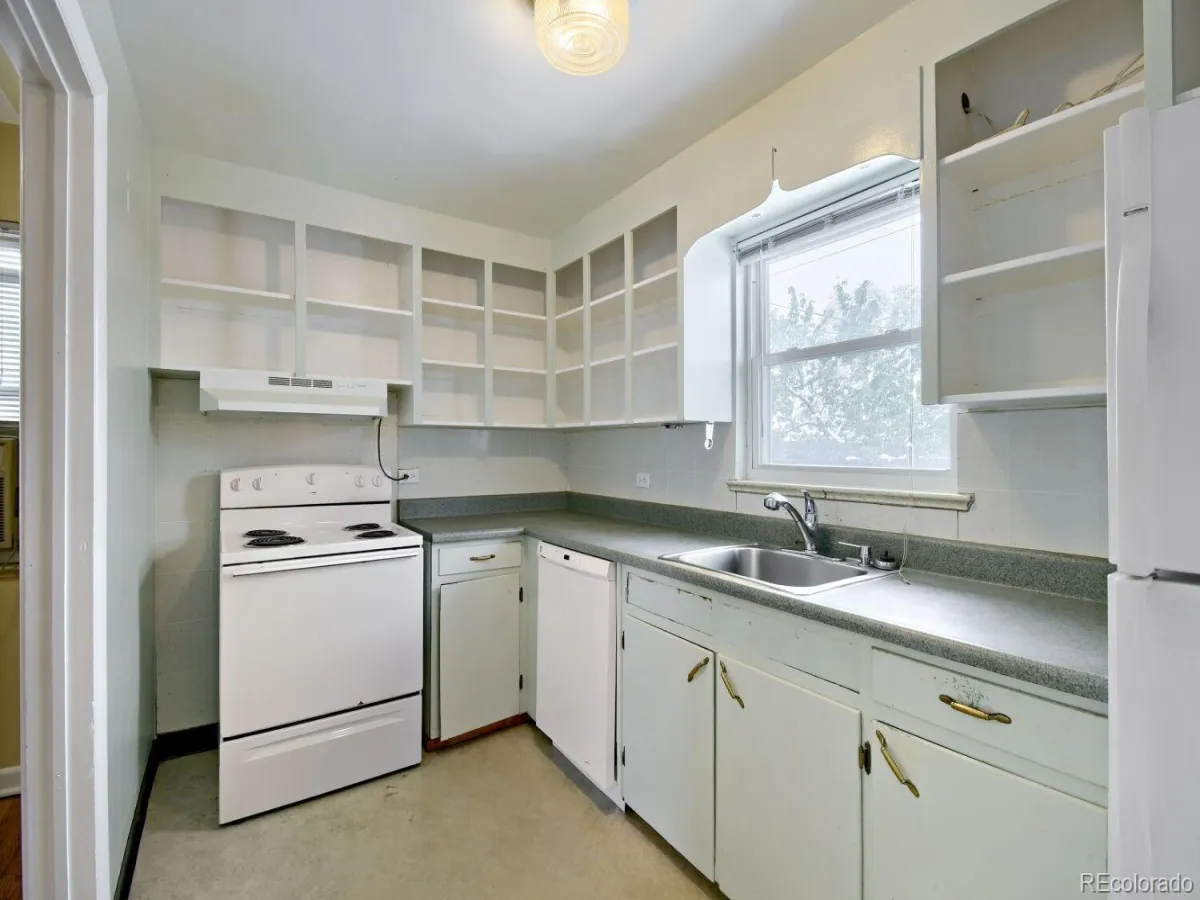 3532 Forest Street Denver CO 80207 MLS #REC8282763 05082026155546 1200 16