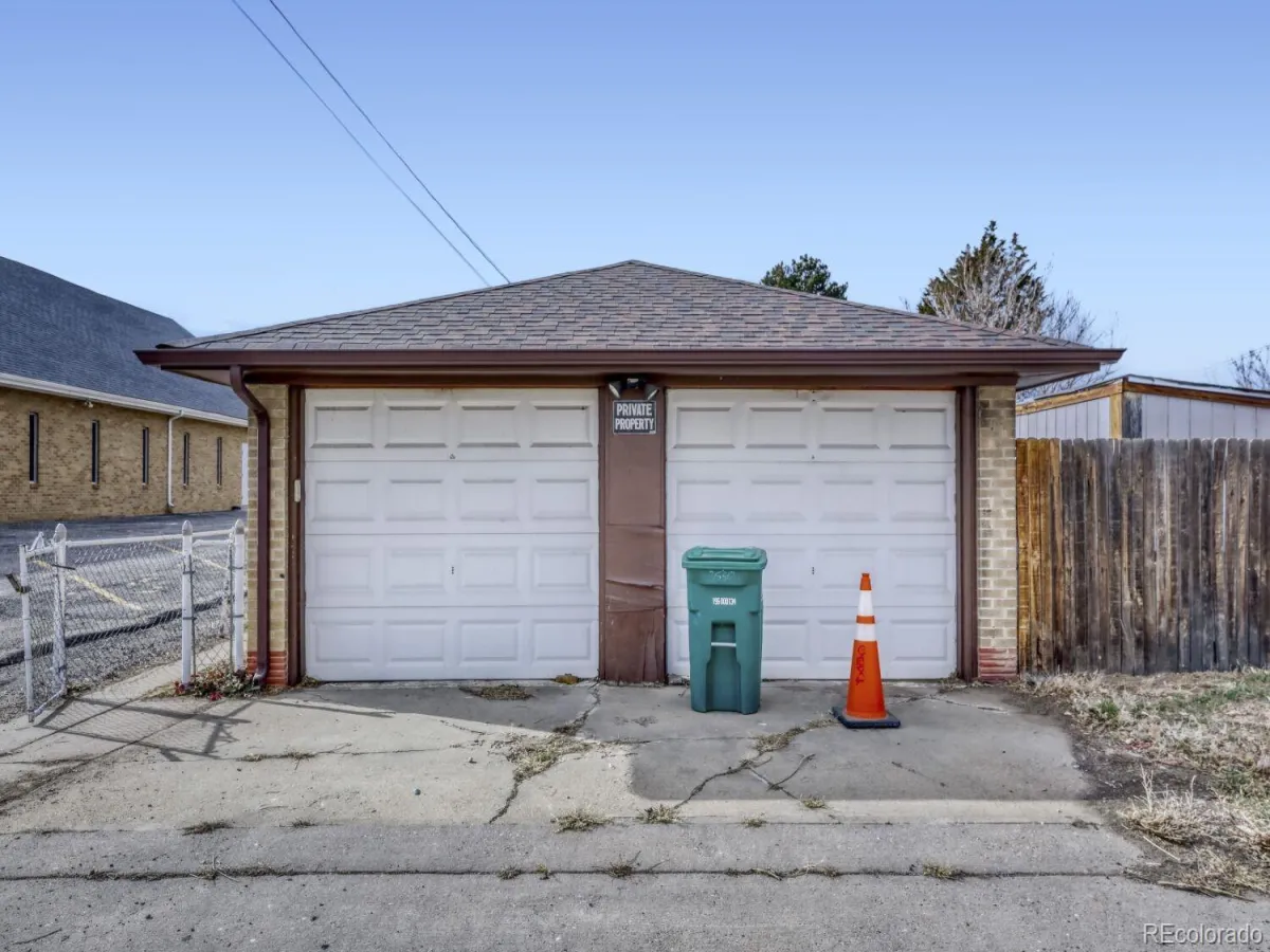 3532 Forest Street Denver CO 80207 MLS #REC8282763 05082026155546 1200 6