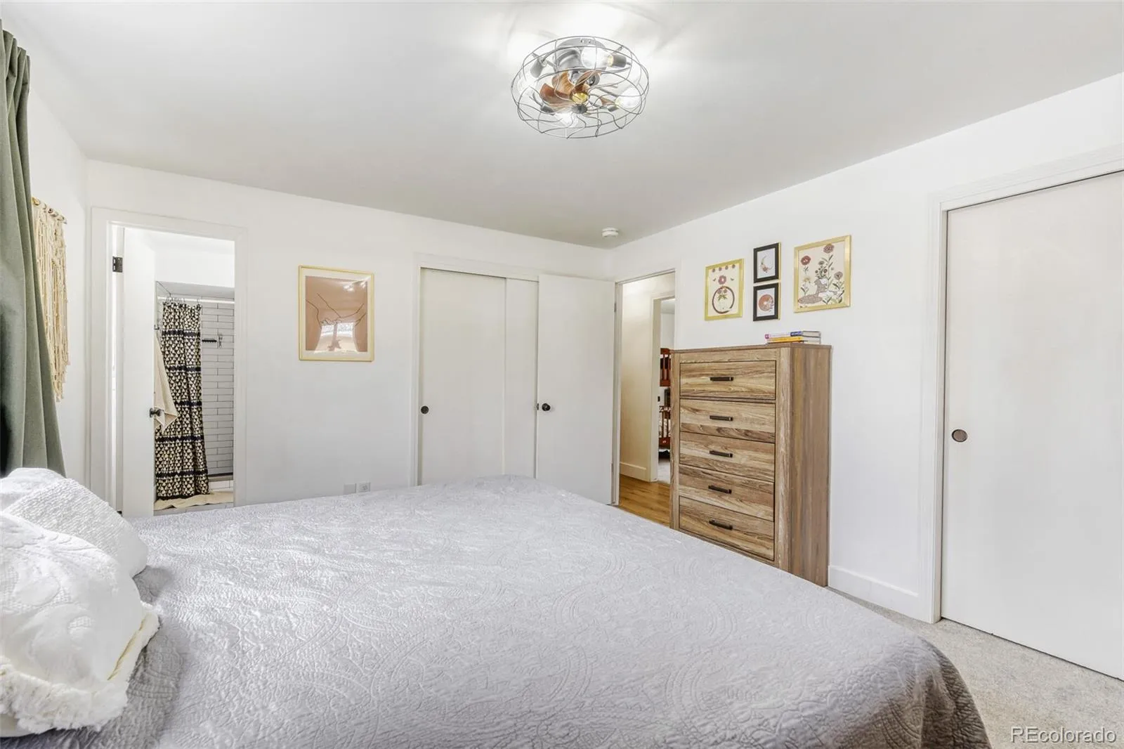 04102026195859 1600 15