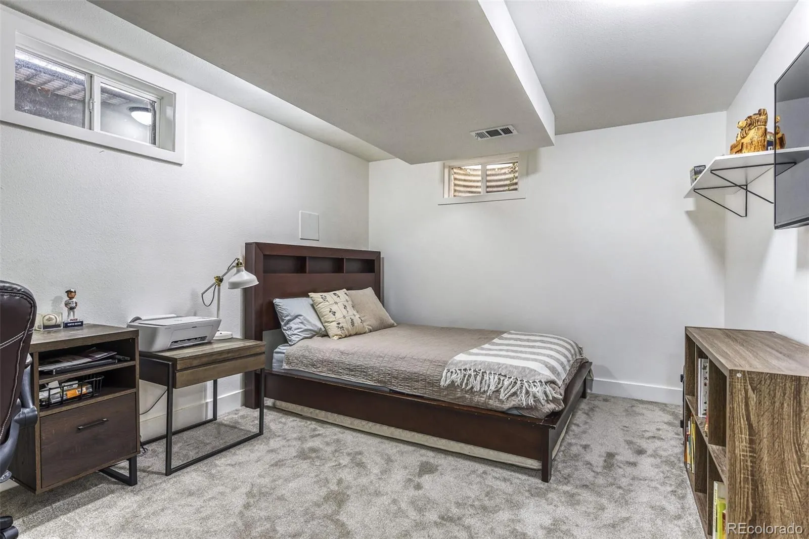 04102026195859 1600 22