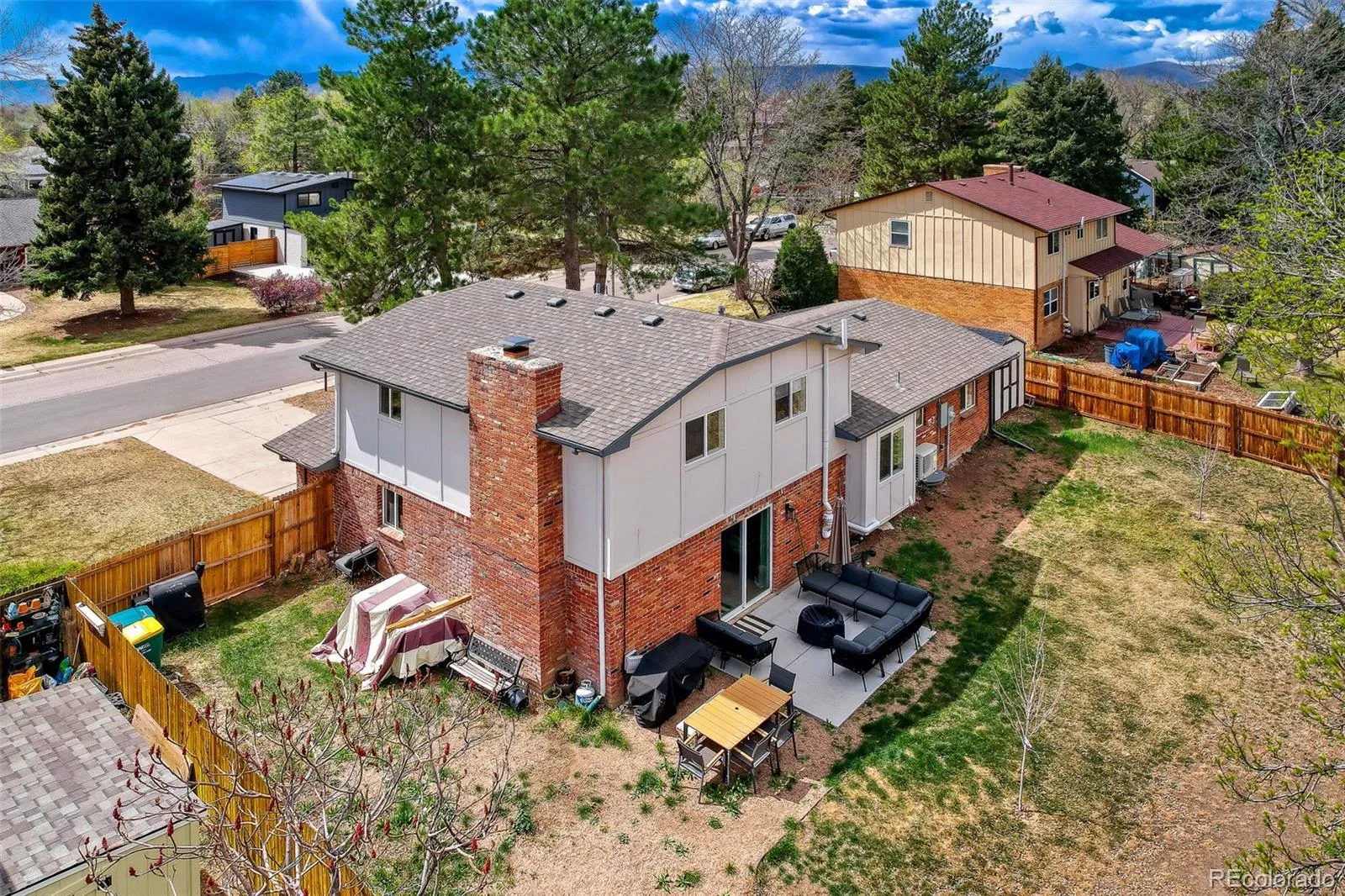 04102026195859 1600 30