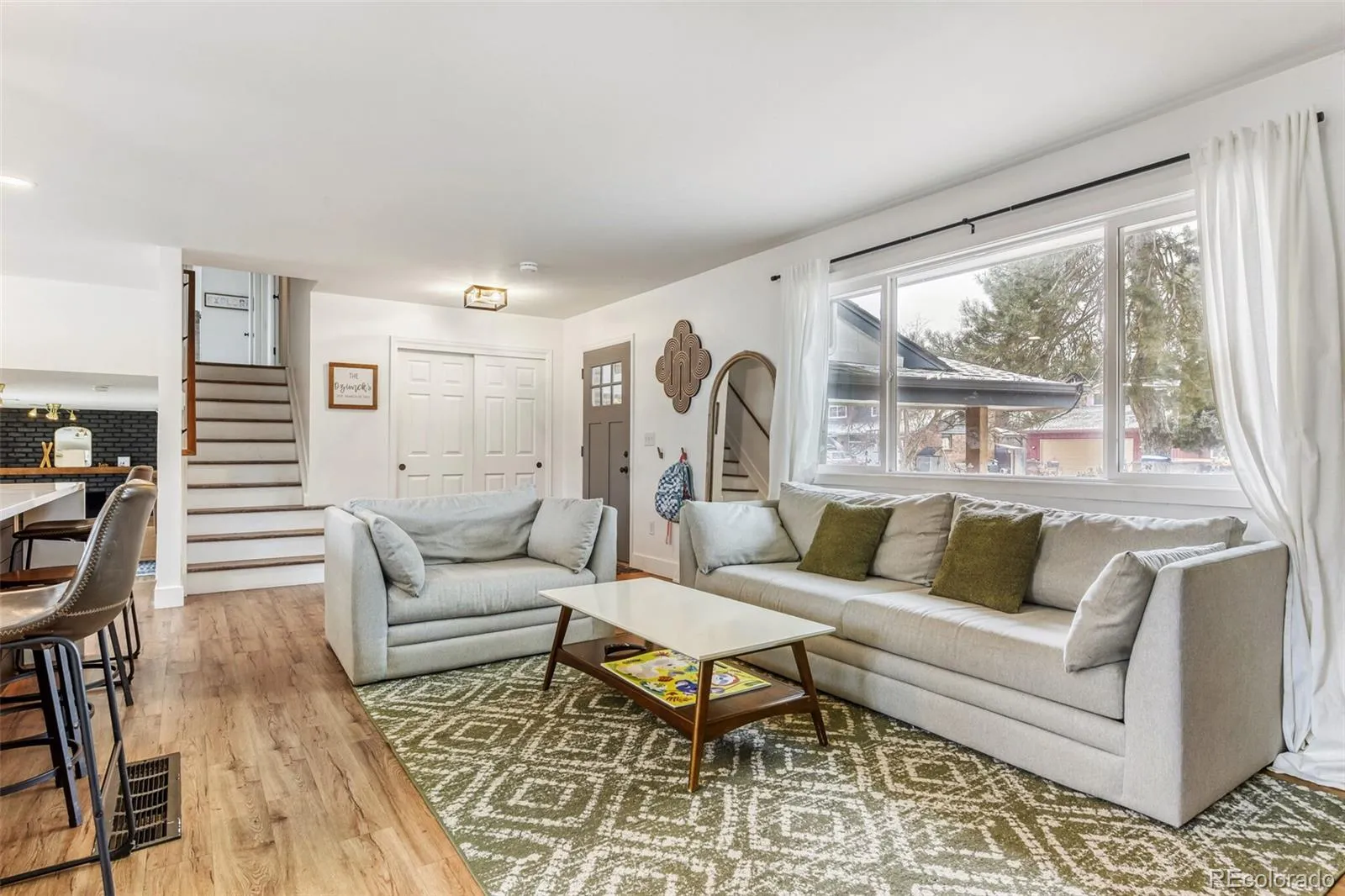 04102026195859 1600 9