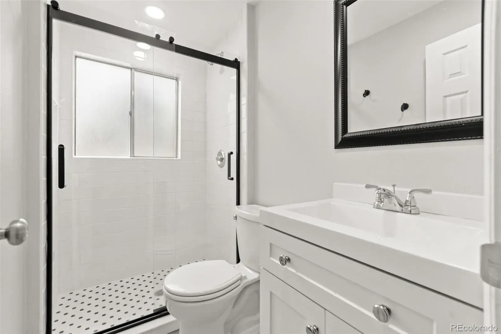 10162025224417 1600 31