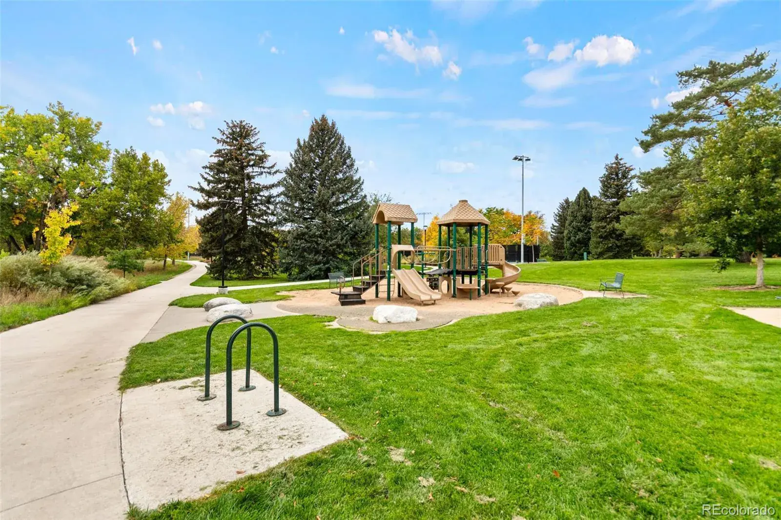 10162025224417 1600 42