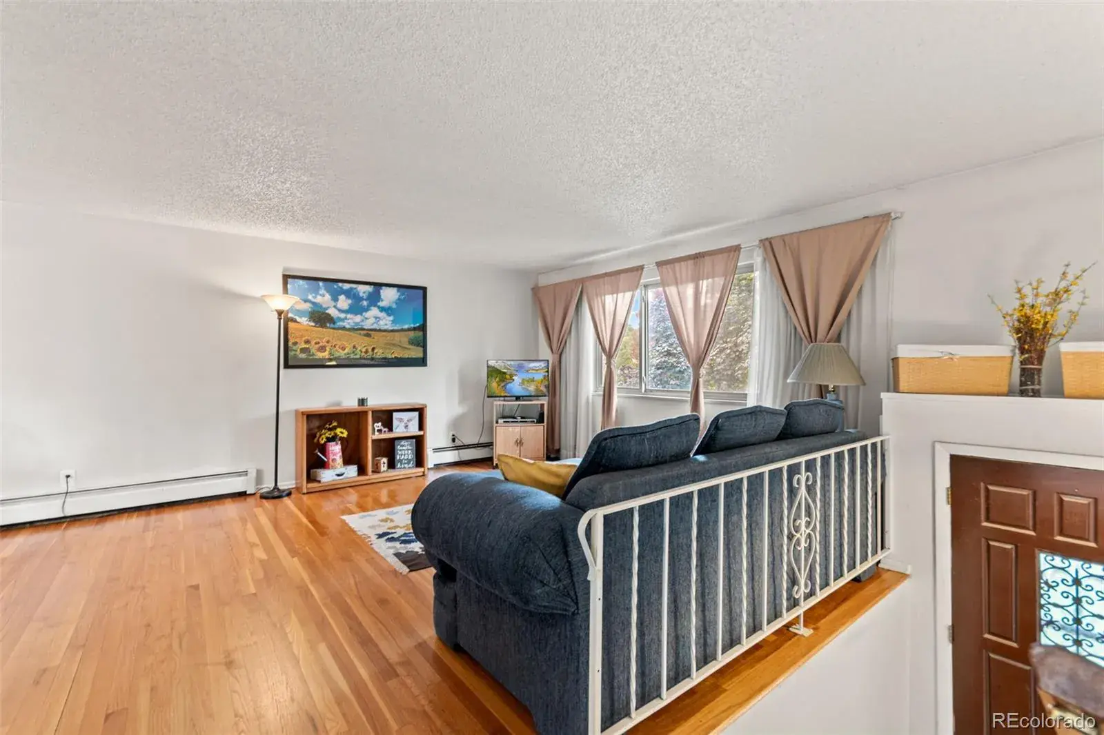 10162025224417 1600 6