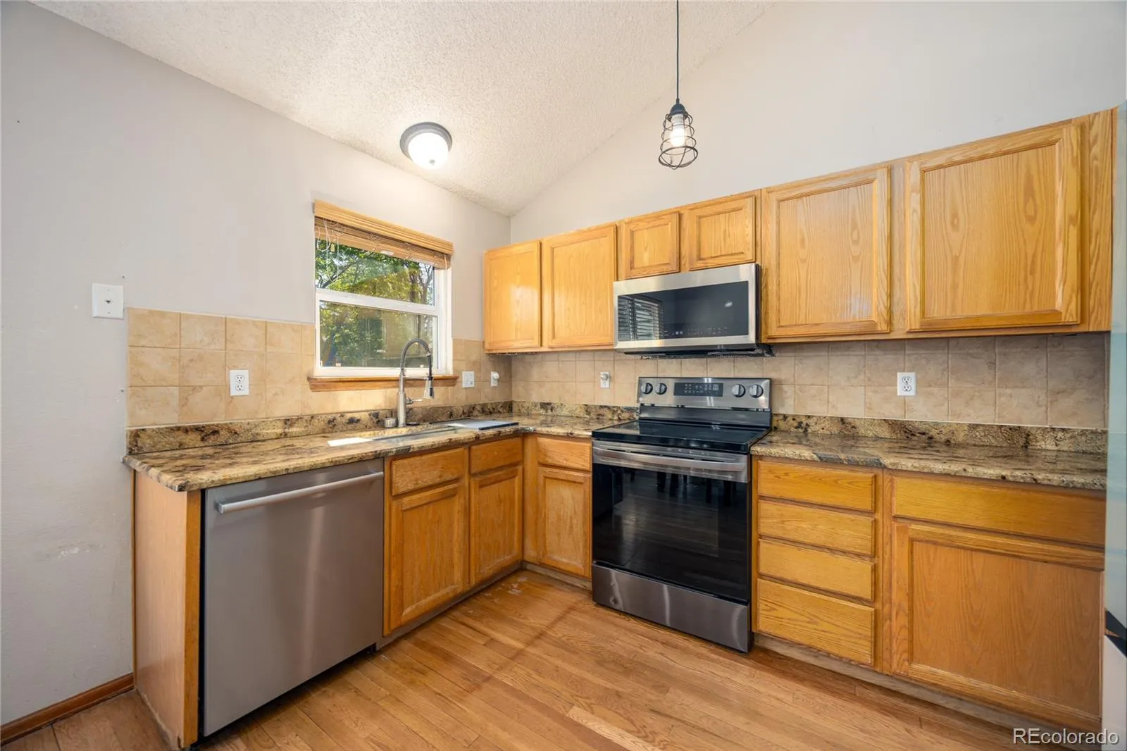 7110 S Clay Street Littleton CO 80120 MLS #REC8285894 05122026230713 1600 7