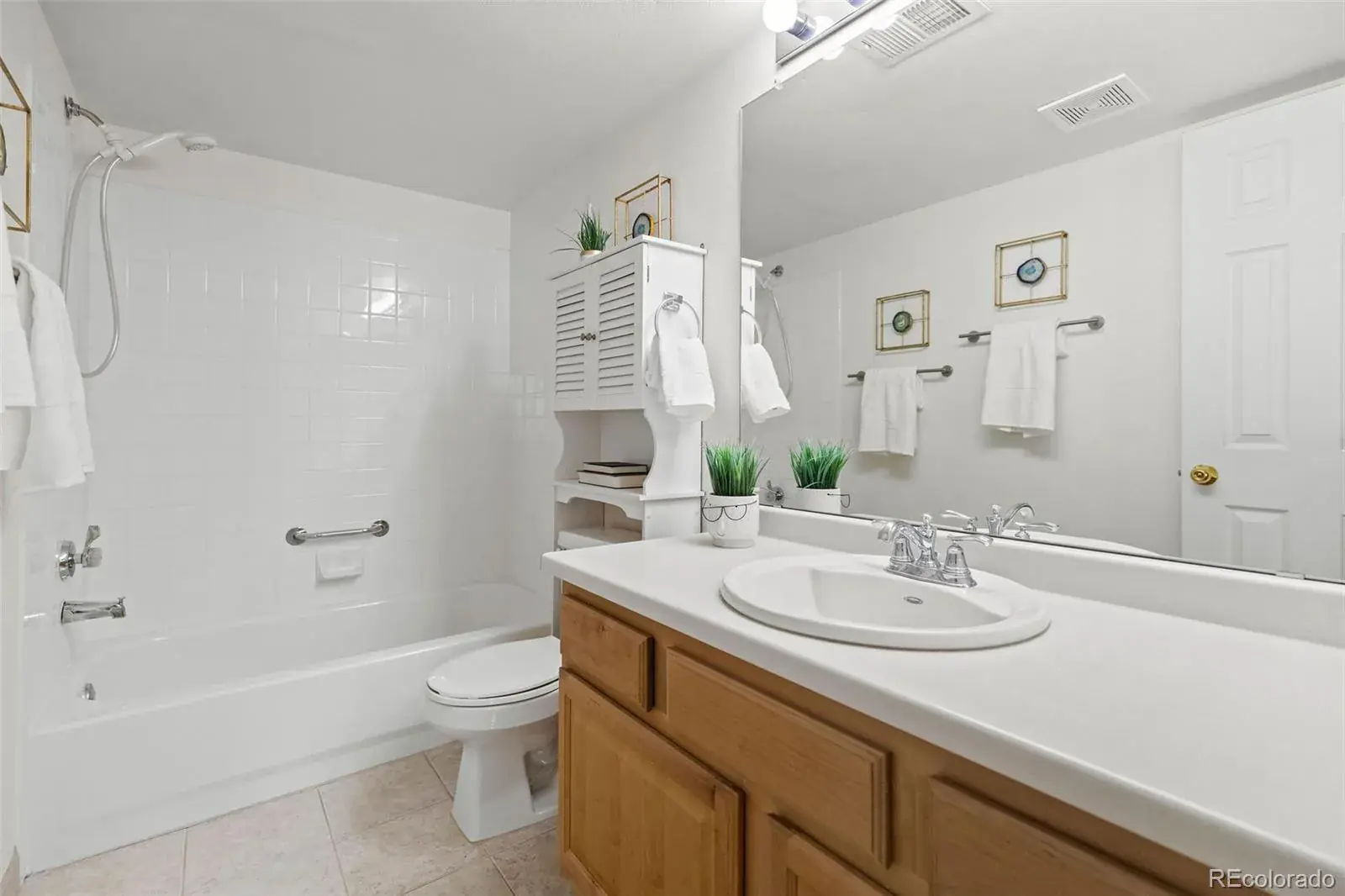 11035 Huron Street #807 Northglenn CO 80234 MLS #REC8285968 01242026004142 1600 16