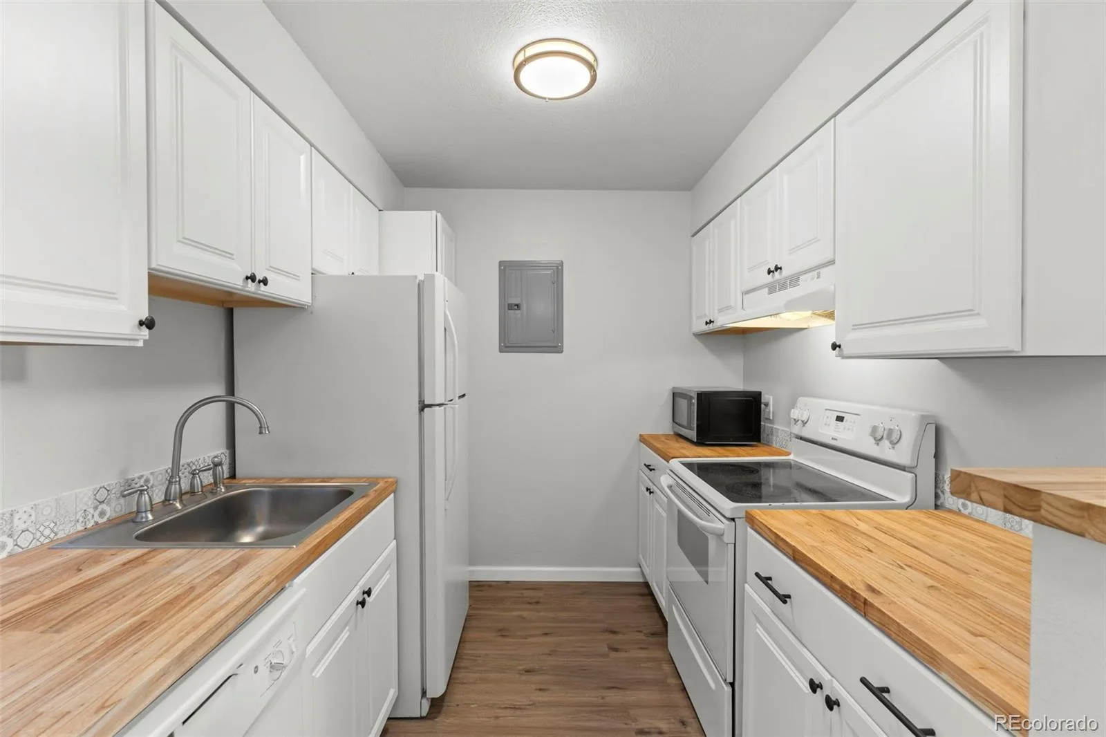 381 S Ames Street #F305 Lakewood CO 80226 | MLS #REC8287210 08272026020442 1600 10