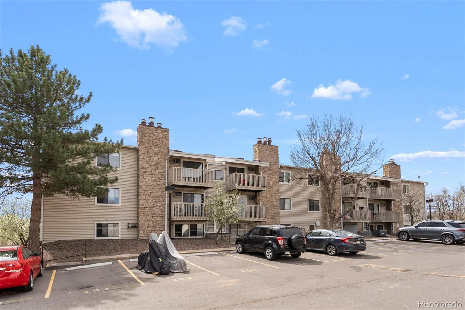 381 S Ames Street #F305 Lakewood CO 80226 | MLS #REC8287210 08272026020442 1600 23