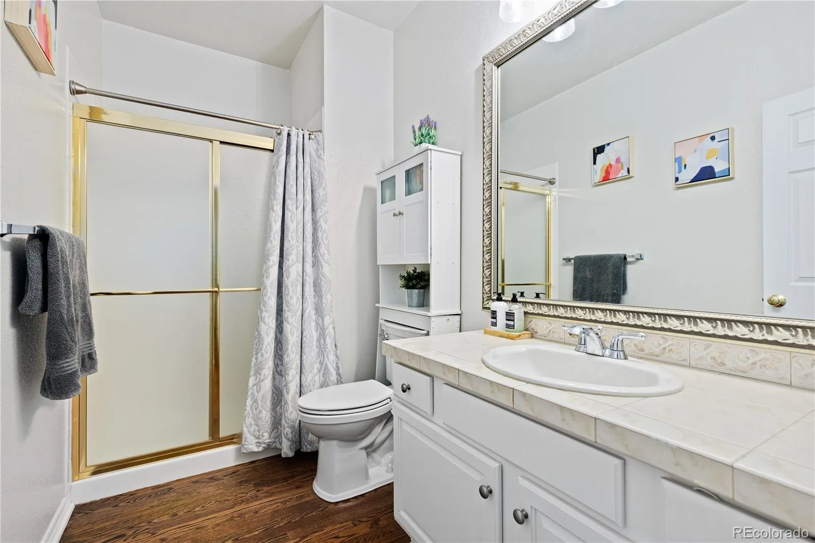 6521 S Walden Way Aurora CO 80016 MLS #REC8287417 06192026235402 1600 23