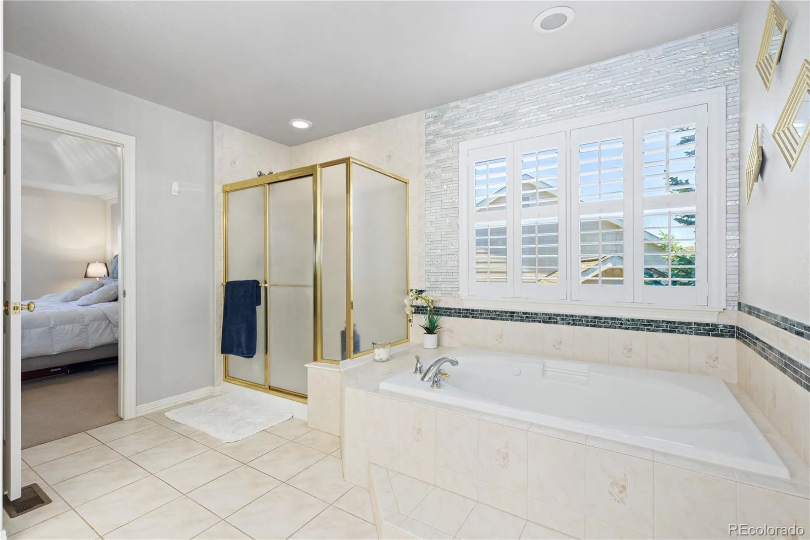 6521 S Walden Way Aurora CO 80016 MLS #REC8287417 06192026235402 1600 27