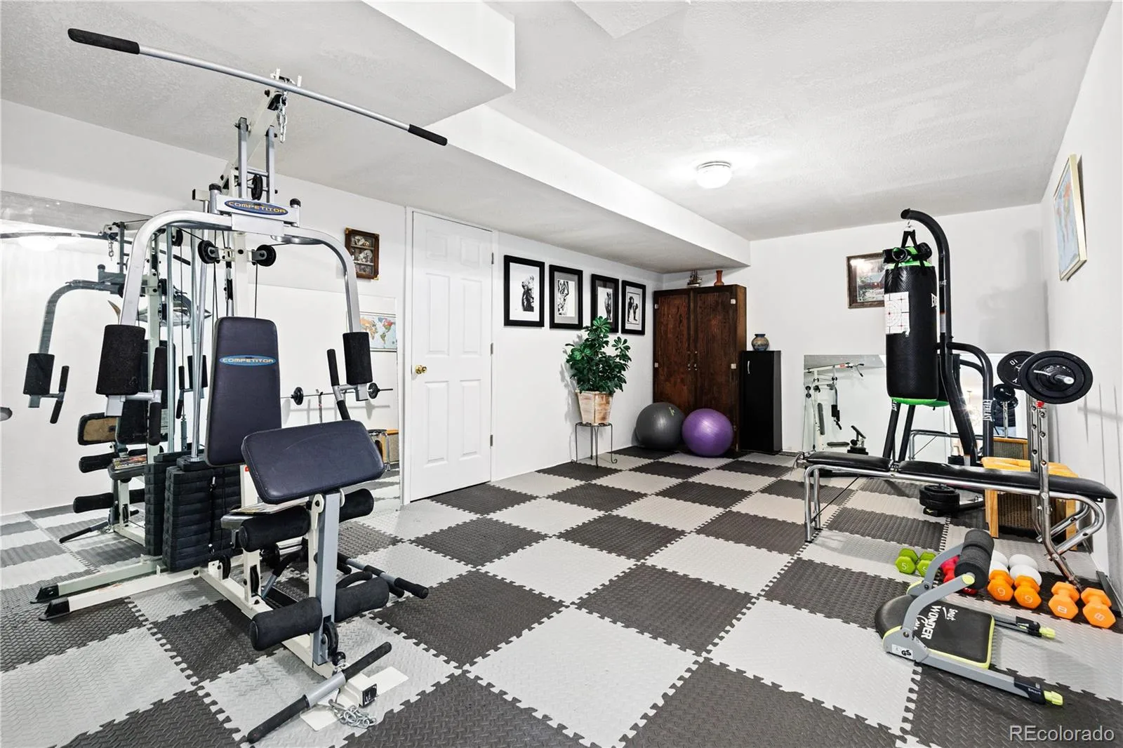 6521 S Walden Way Aurora CO 80016 MLS #REC8287417 06192026235402 1600 44