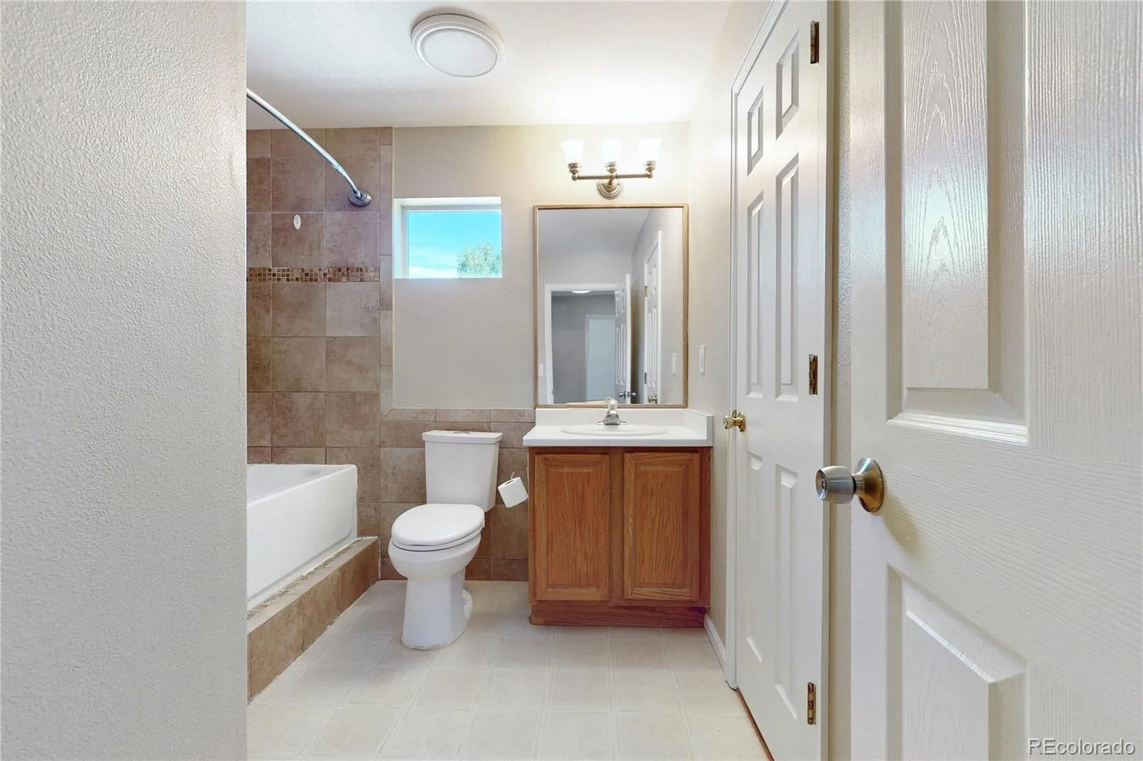 213 E Chester Street Lafayette CO 80026 | MLS #REC8287894 08272026194559 1600 17
