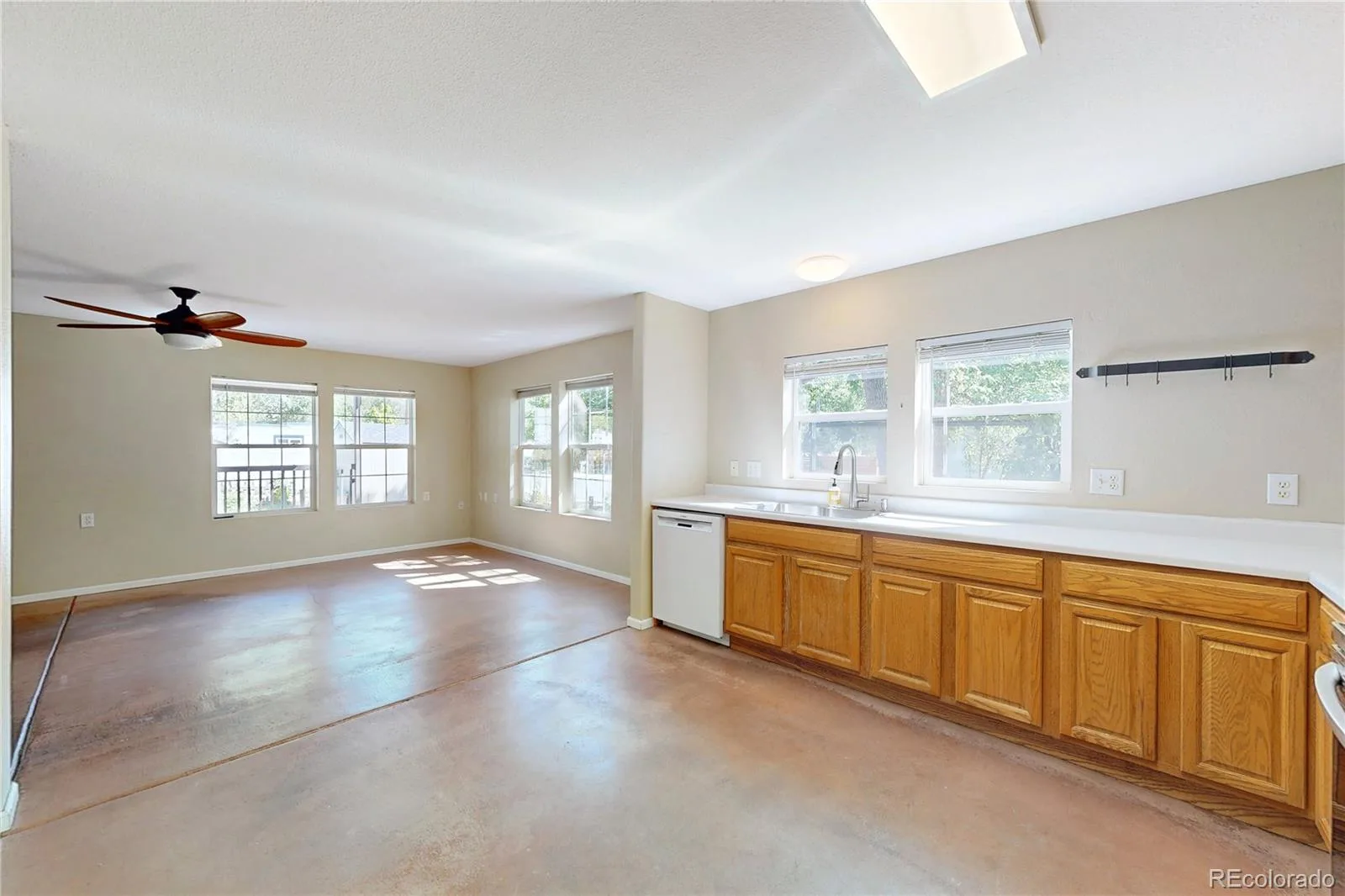 213 E Chester Street Lafayette CO 80026 | MLS #REC8287894 08272026194559 1600 8