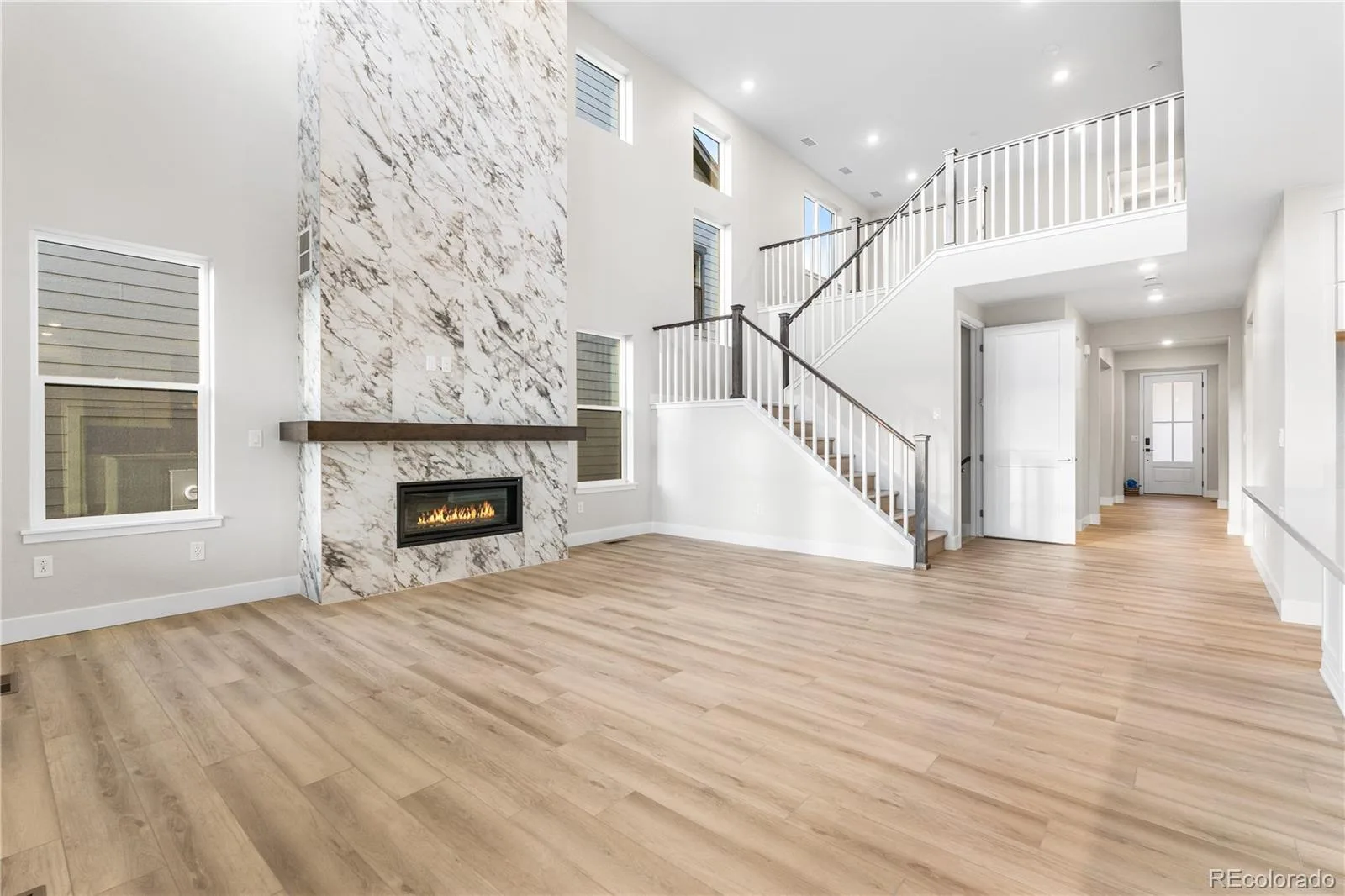 8770 Summerwalk Trail Littleton CO 80125 | MLS #REC8288150 07092026133720 1600 16