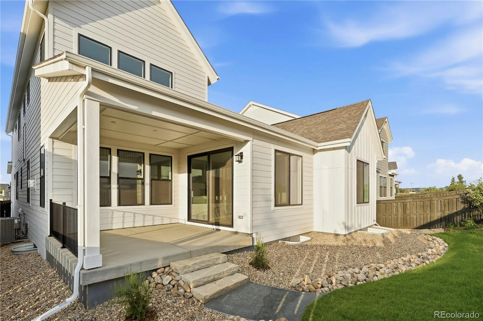 8770 Summerwalk Trail Littleton CO 80125 | MLS #REC8288150 07092026133720 1600 2