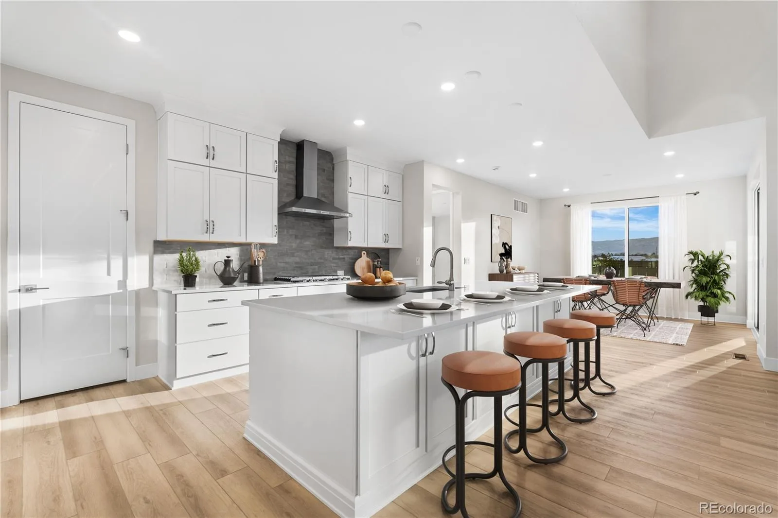 8770 Summerwalk Trail Littleton CO 80125 | MLS #REC8288150 07092026133720 1600 6