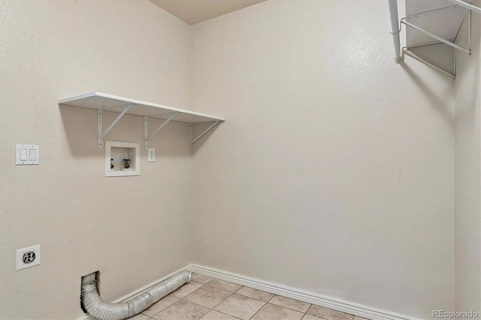 4572 Campden Court Castle Rock CO 80104 | MLS #REC8288171 08122026053456 1600 10