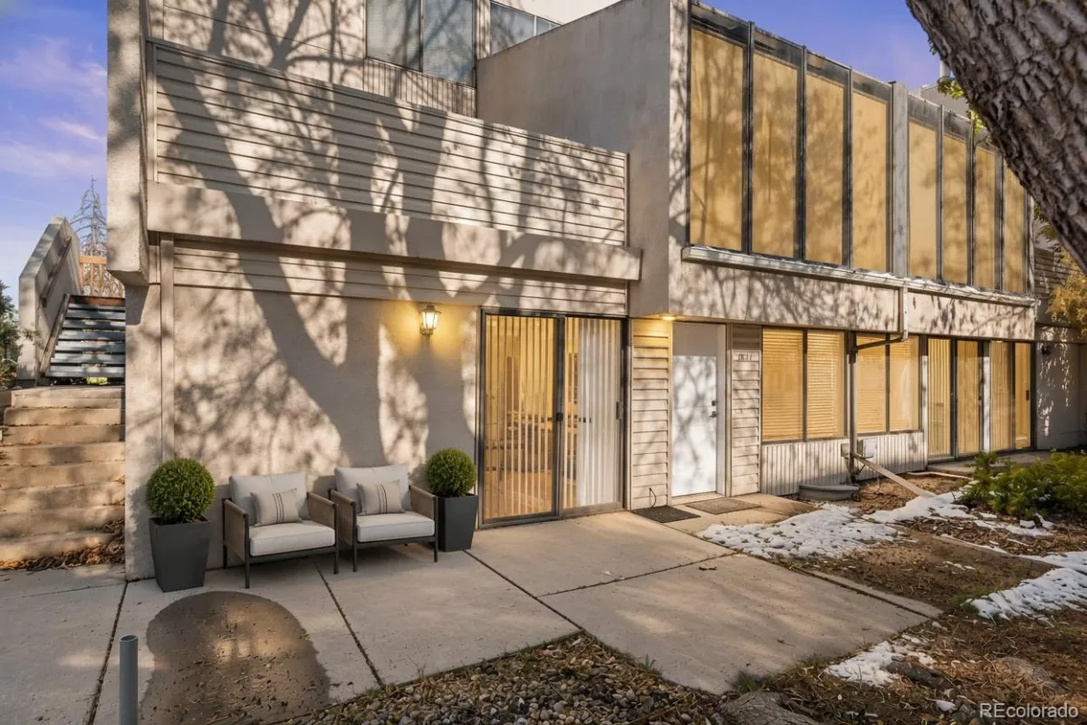 2318 S Troy Street Aurora CO 80014 MLS #REC8289473 05132026210823 1200 1