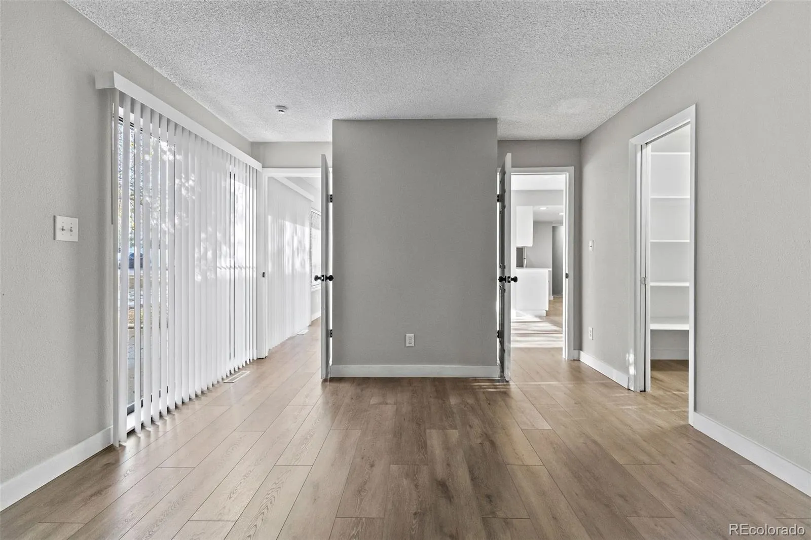 2318 S Troy Street Aurora CO 80014 MLS #REC8289473 05132026210823 1600 12