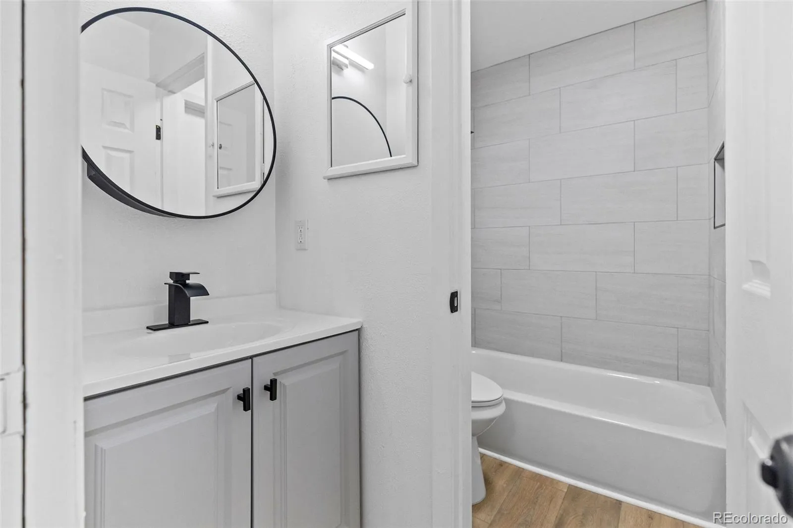 2318 S Troy Street Aurora CO 80014 MLS #REC8289473 05132026210823 1600 14
