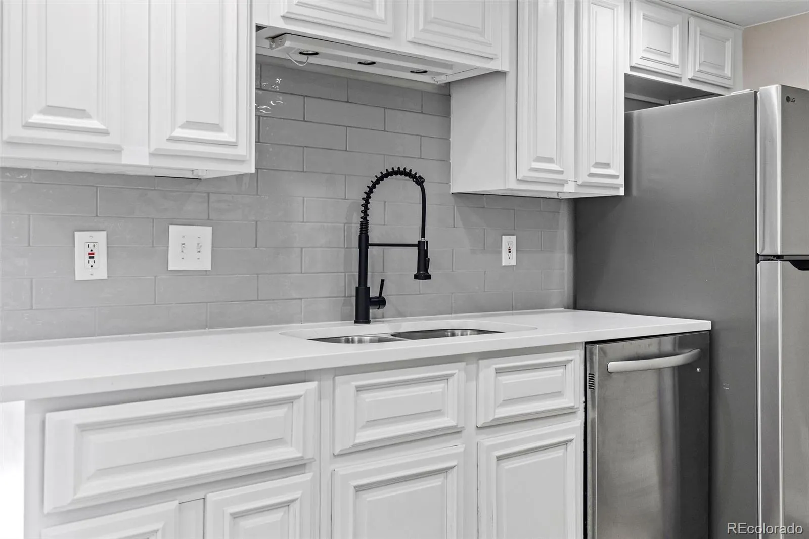 2318 S Troy Street Aurora CO 80014 MLS #REC8289473 05132026210823 1600 6