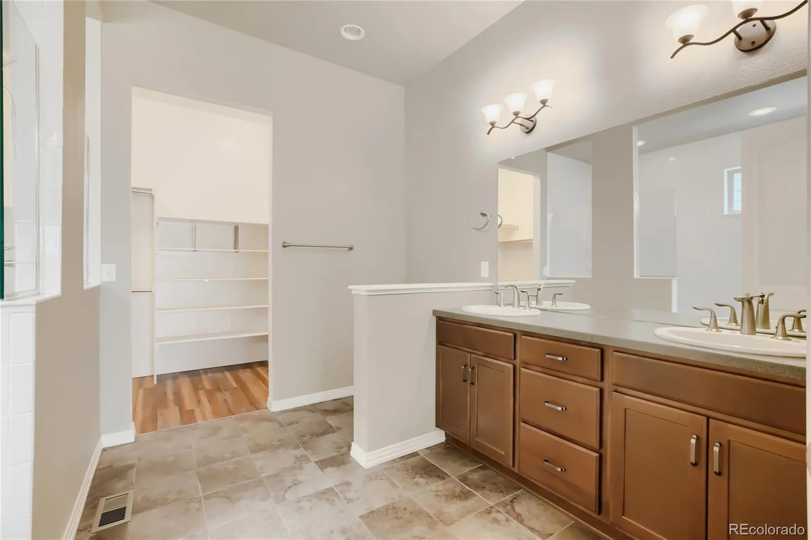 801 Widgeon Drive Longmont CO 80503 MLS #REC8292751 06082026205621 1600 15