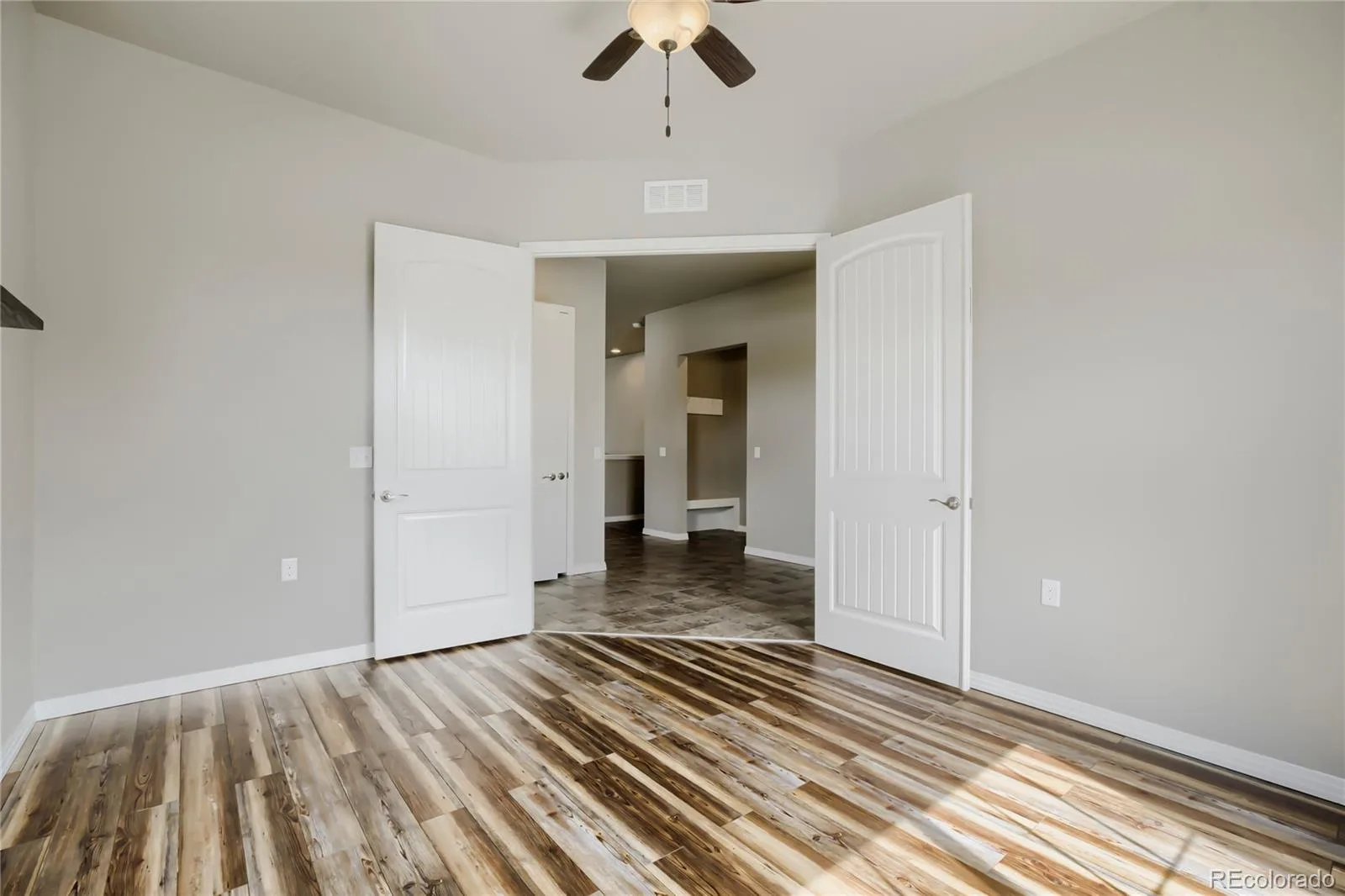 801 Widgeon Drive Longmont CO 80503 MLS #REC8292751 06082026205621 1600 18