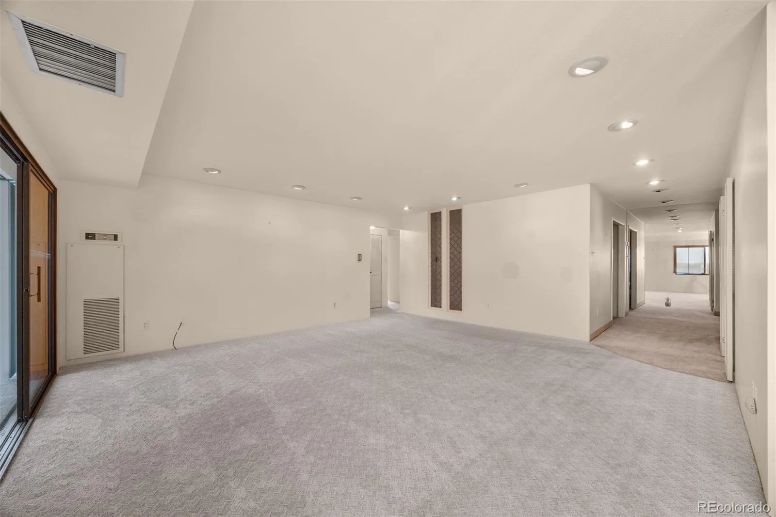 7865 E Mississippi Avenue #1002 Denver CO 80247 | MLS #REC8292840 09232026011303 1600 13