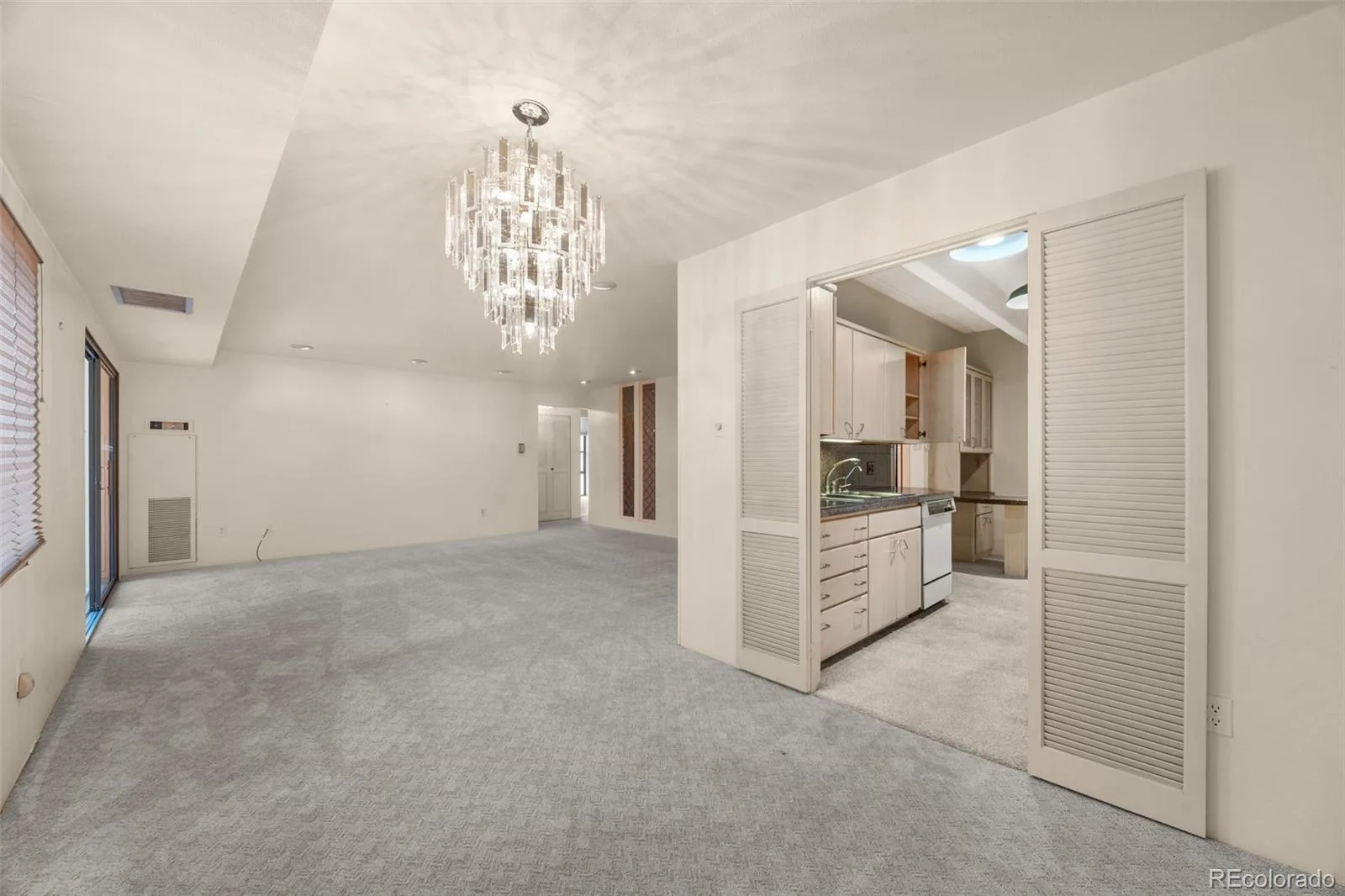 7865 E Mississippi Avenue #1002 Denver CO 80247 | MLS #REC8292840 09232026011303 1600 15